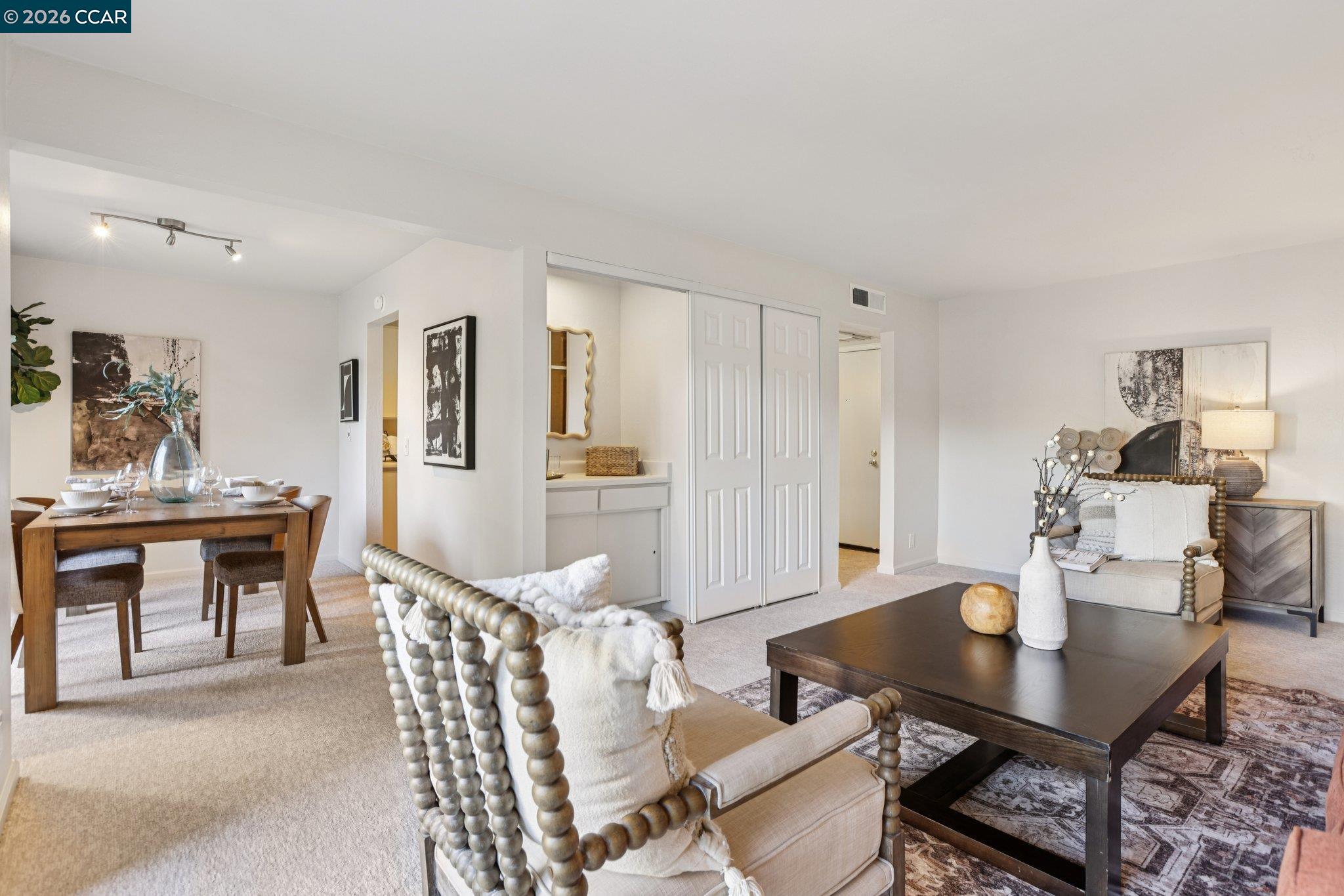 Photo #6: 41123271 Listing: Photo #6