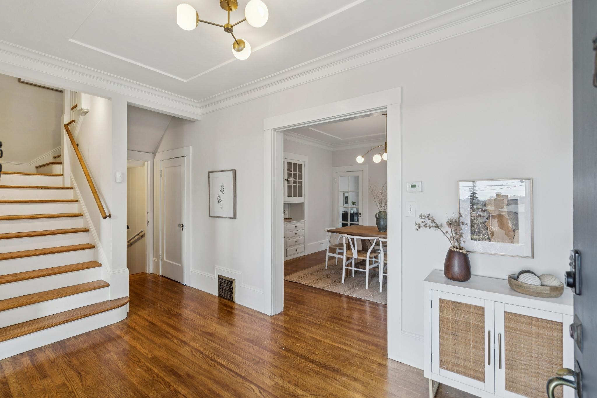 Detail Gallery Image 4 of 49 For 5460 Carlton St, Oakland,  CA 94618 - 3 Beds | 2/1 Baths