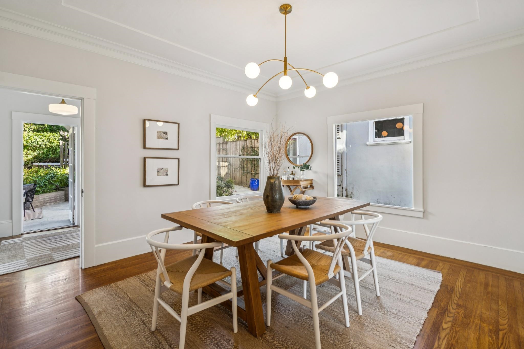 Detail Gallery Image 9 of 49 For 5460 Carlton St, Oakland,  CA 94618 - 3 Beds | 2/1 Baths