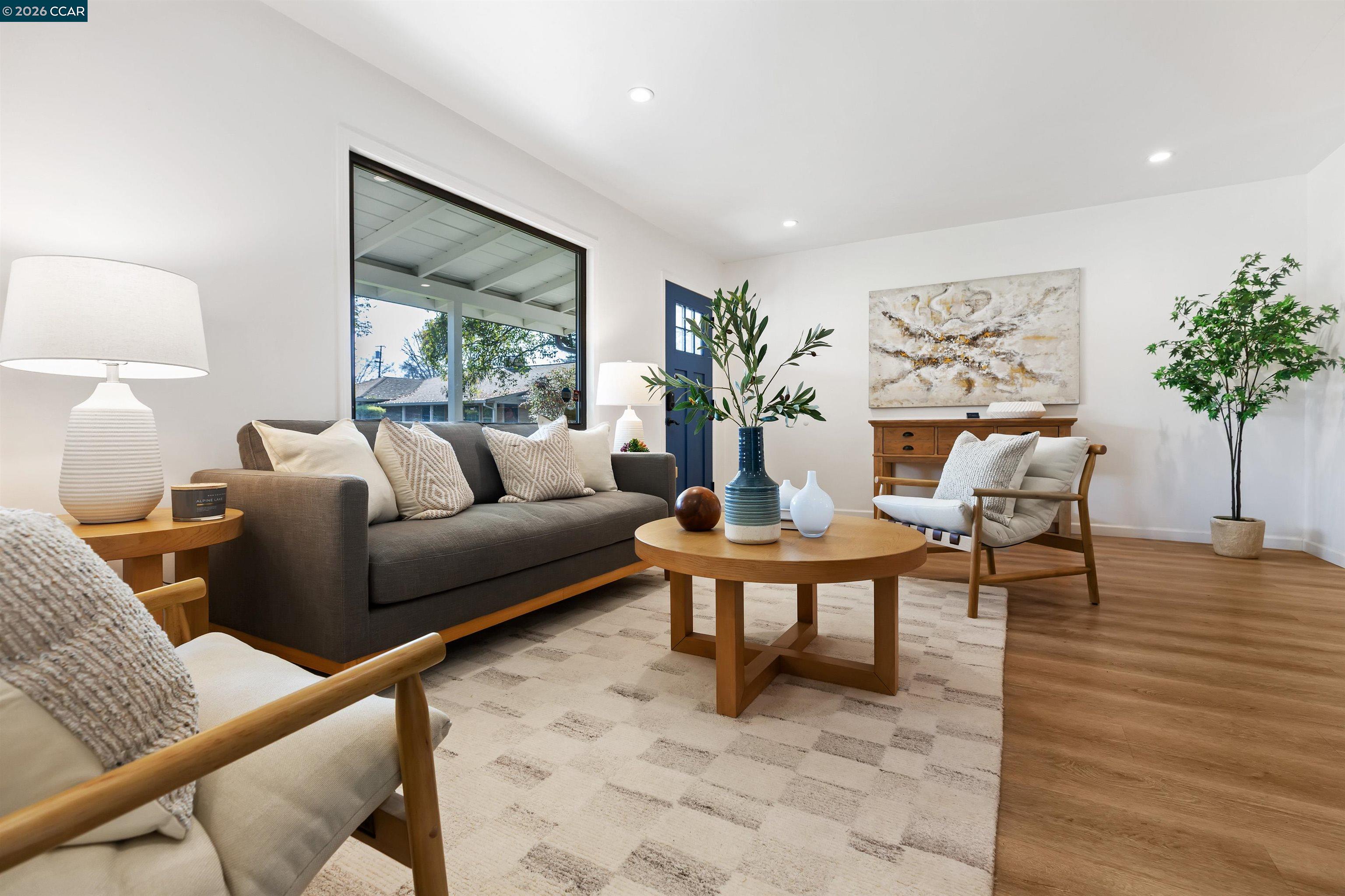 Detail Gallery Image 12 of 31 For 1806 Donna Dr, Pleasant Hill,  CA 94523 - 3 Beds | 2 Baths