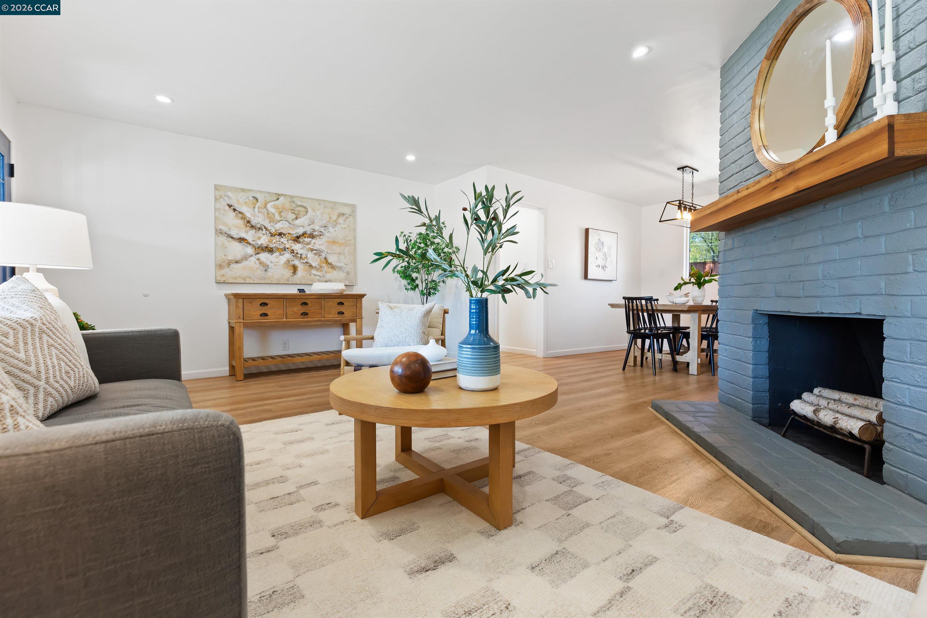 Detail Gallery Image 13 of 31 For 1806 Donna Dr, Pleasant Hill,  CA 94523 - 3 Beds | 2 Baths