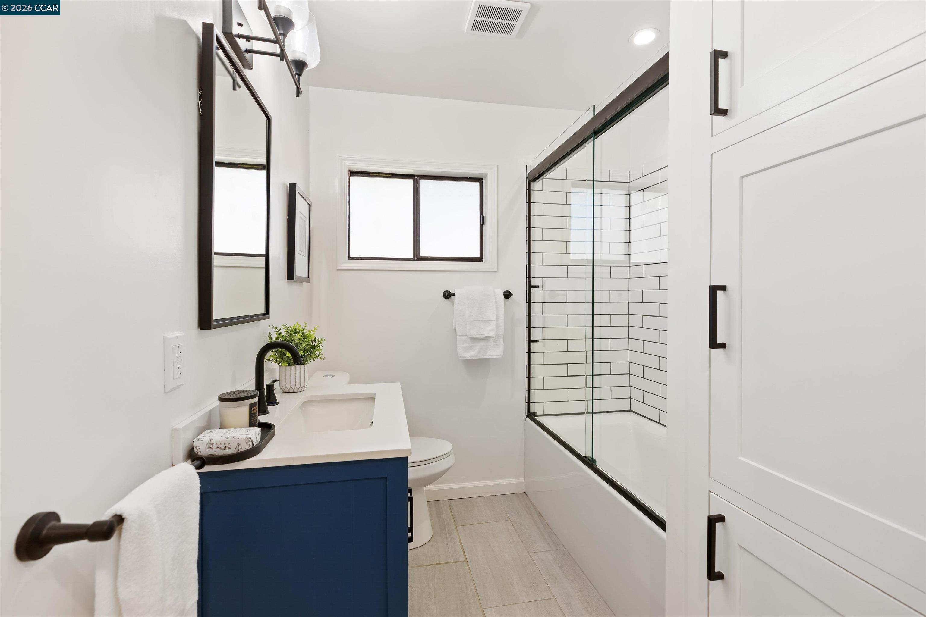 Detail Gallery Image 25 of 31 For 1806 Donna Dr, Pleasant Hill,  CA 94523 - 3 Beds | 2 Baths