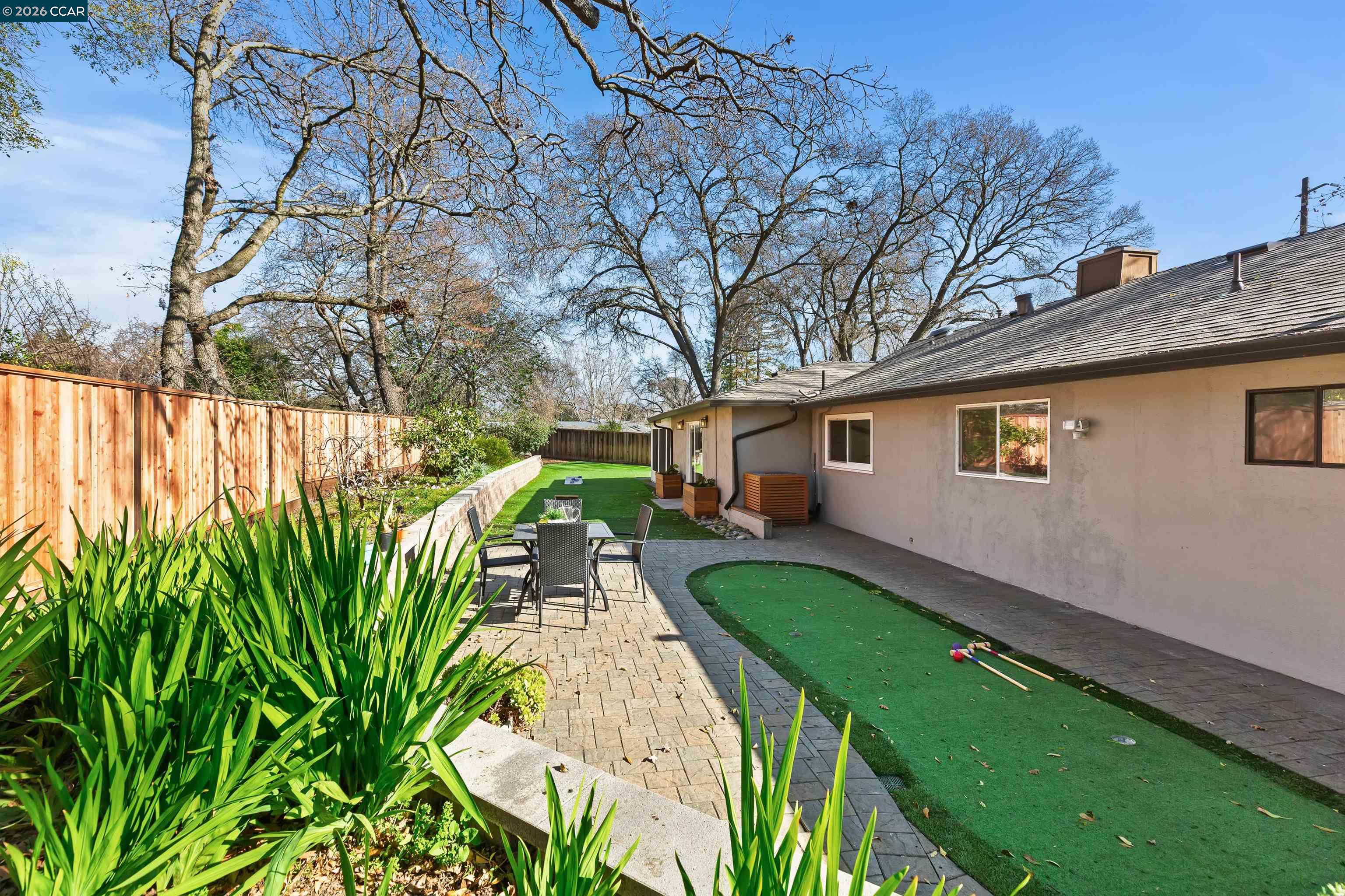 Detail Gallery Image 29 of 31 For 1806 Donna Dr, Pleasant Hill,  CA 94523 - 3 Beds | 2 Baths