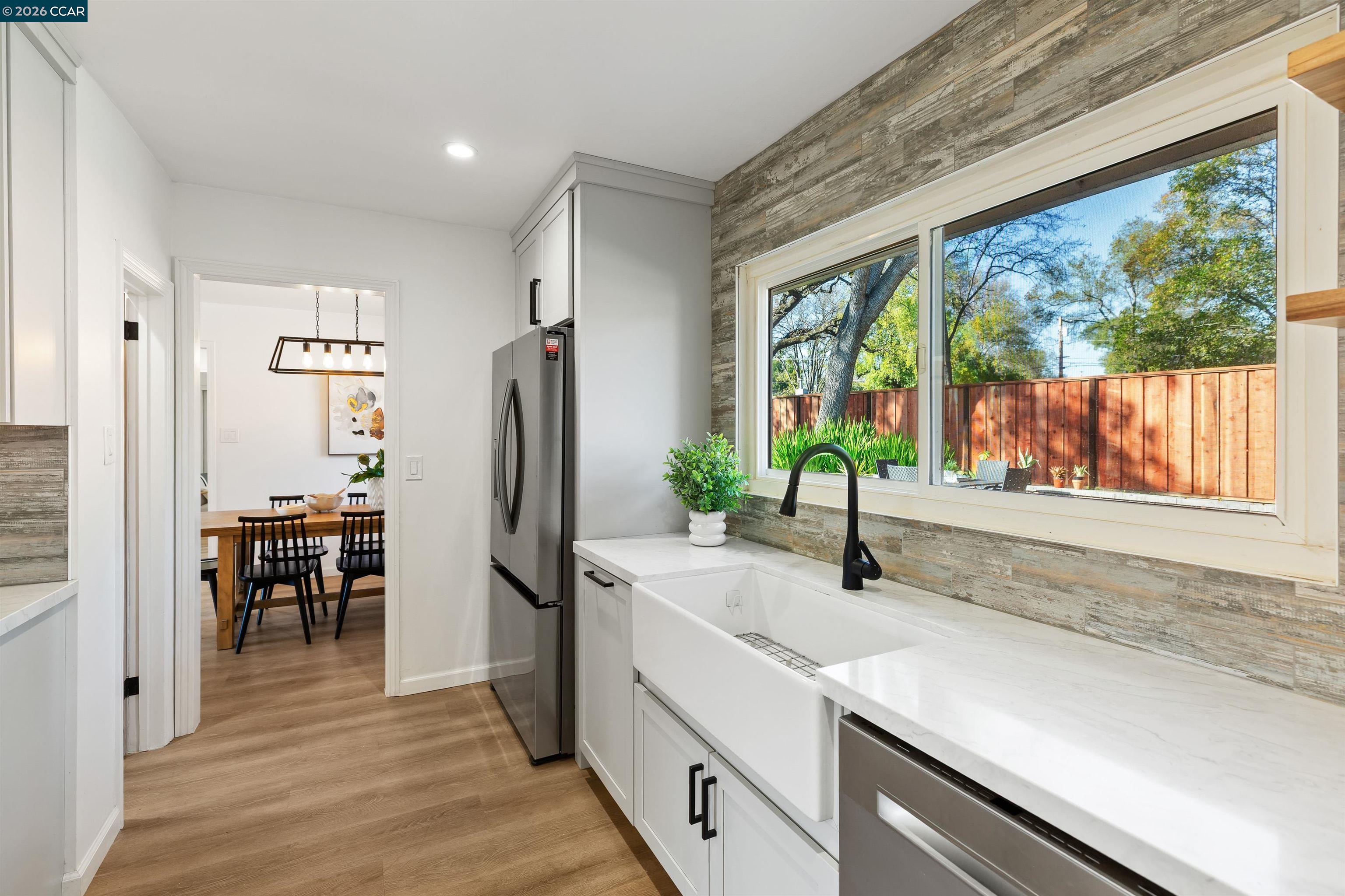 Detail Gallery Image 3 of 31 For 1806 Donna Dr, Pleasant Hill,  CA 94523 - 3 Beds | 2 Baths