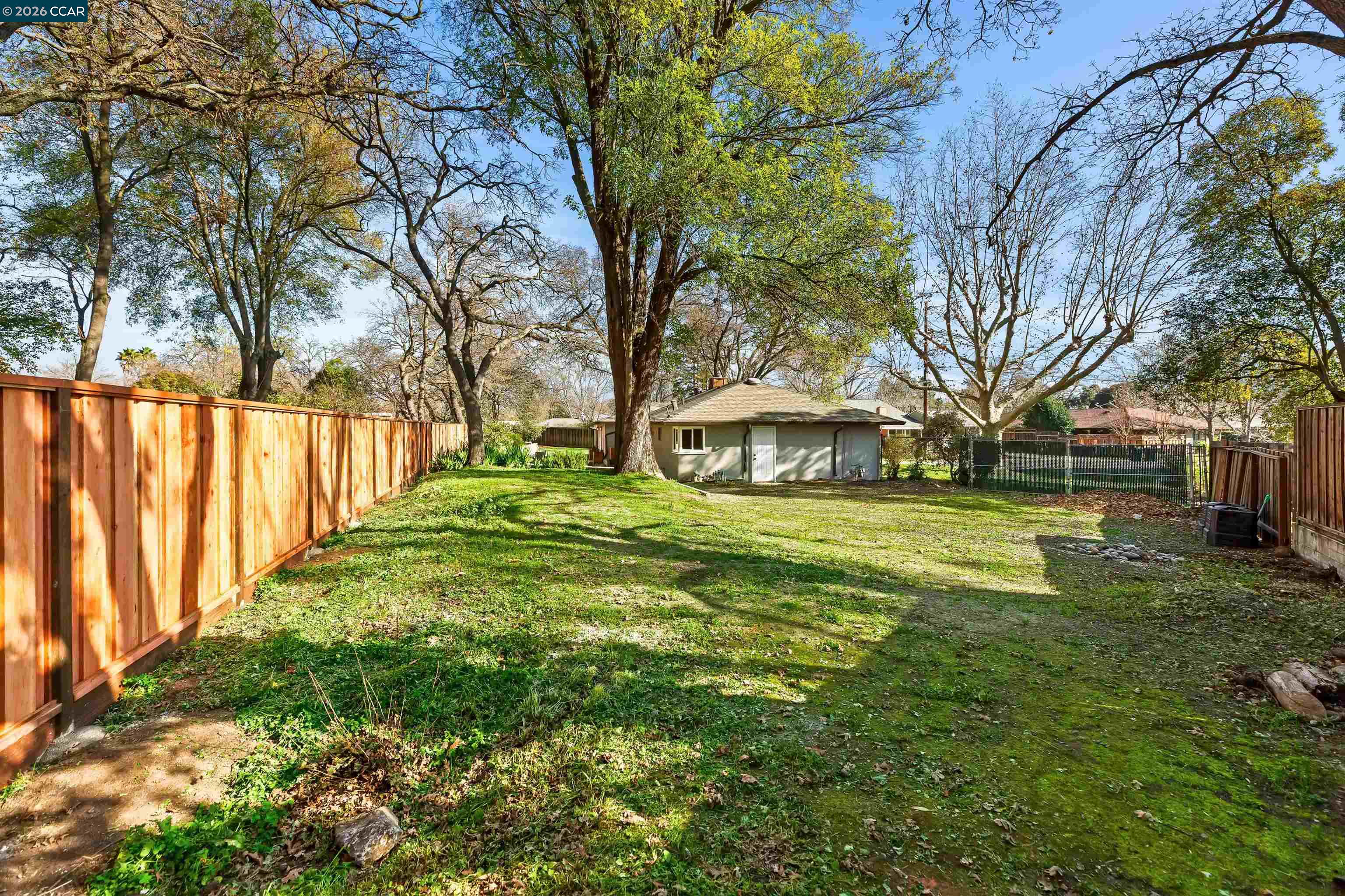 Detail Gallery Image 30 of 31 For 1806 Donna Dr, Pleasant Hill,  CA 94523 - 3 Beds | 2 Baths