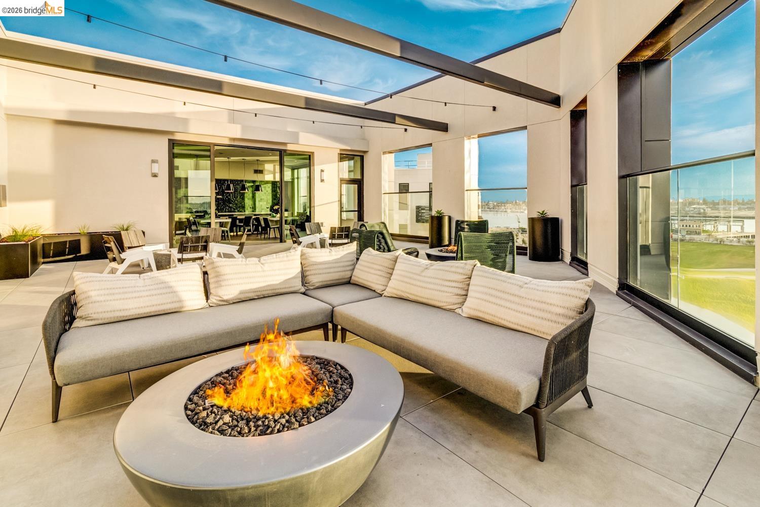 Detail Gallery Image 19 of 37 For 260 Brooklyn Basin Way #525,  Oakland,  CA 94606 - 1 Beds | 1 Baths