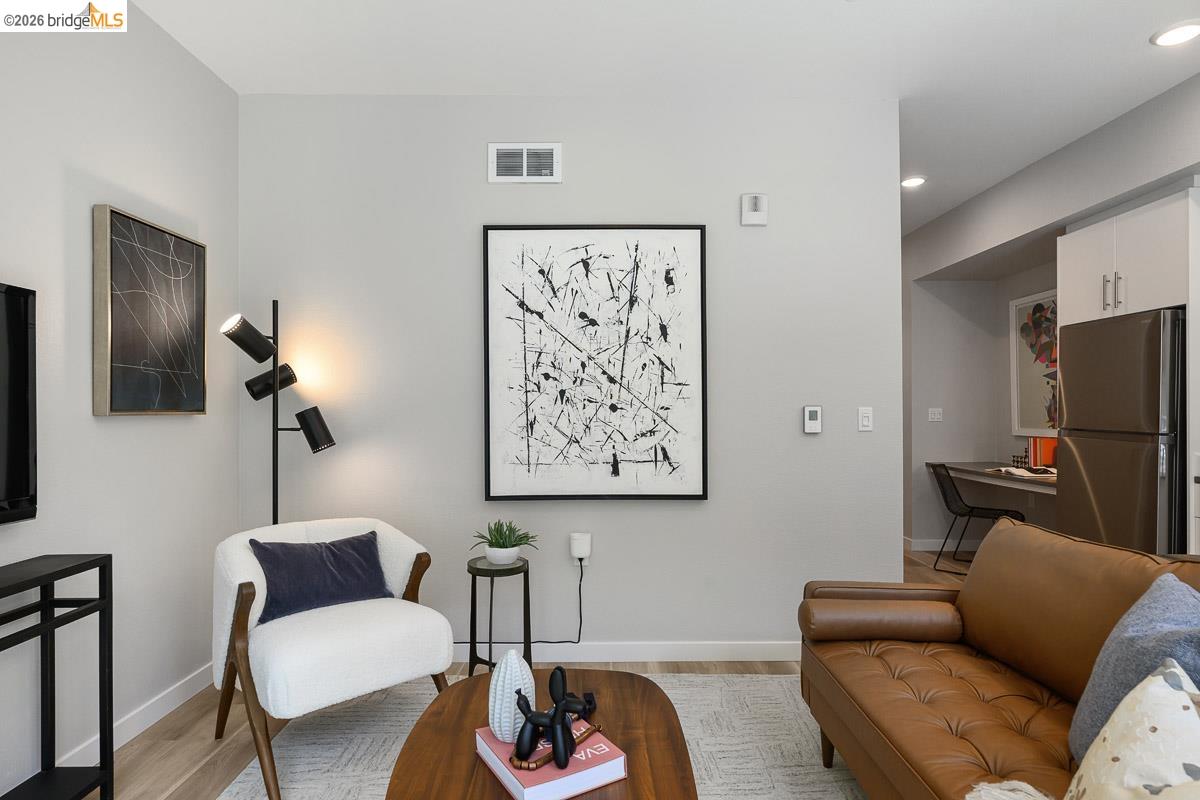 Detail Gallery Image 5 of 37 For 260 Brooklyn Basin Way #525,  Oakland,  CA 94606 - 1 Beds | 1 Baths