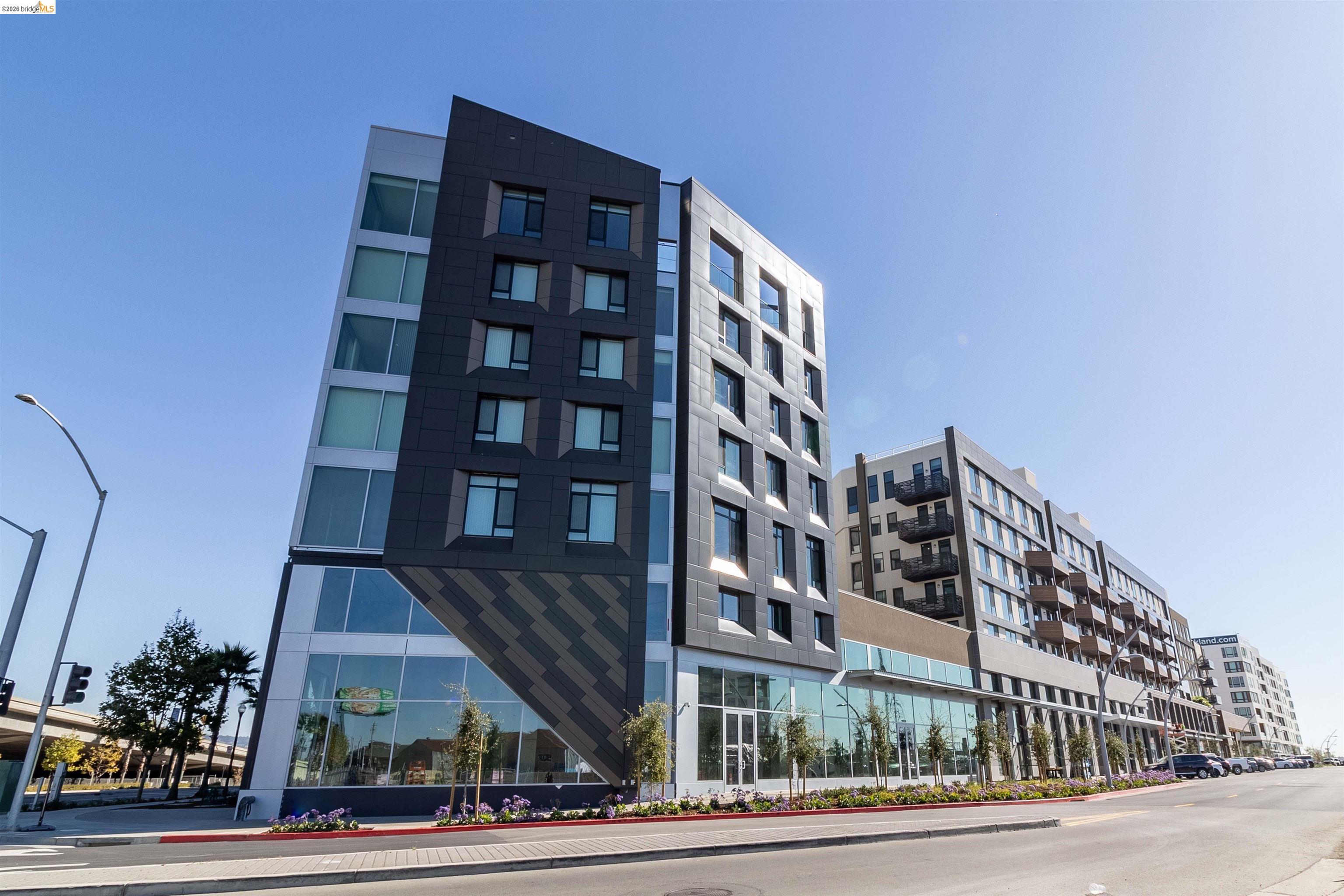 Detail Gallery Image 37 of 37 For 260 Brooklyn Basin Way #525,  Oakland,  CA 94606 - 1 Beds | 1 Baths