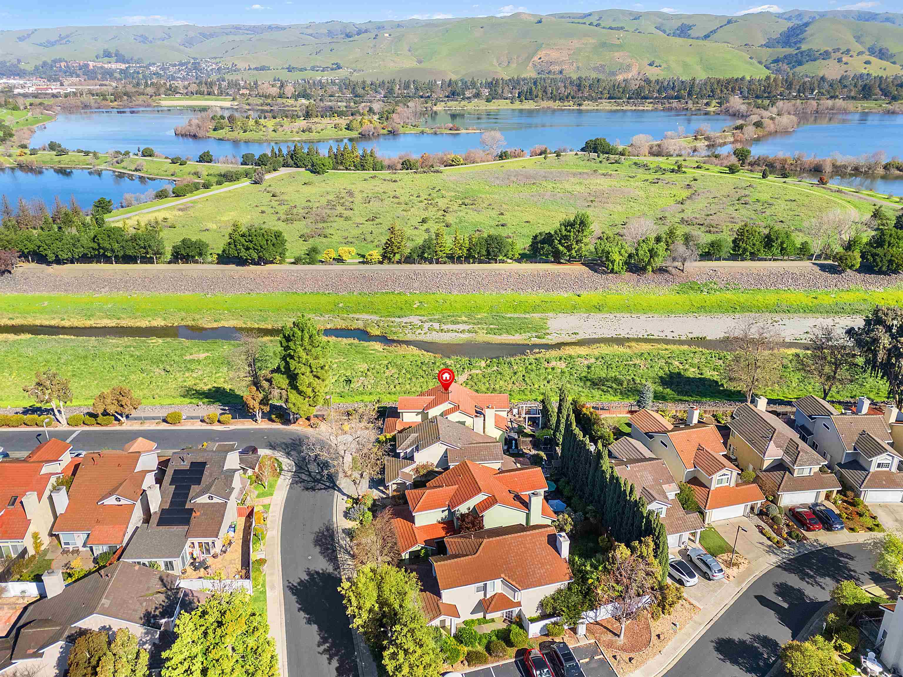 Detail Gallery Image 6 of 10 For 2655 Barrington Terrace, Fremont,  CA 94536 - 2 Beds | 2/1 Baths