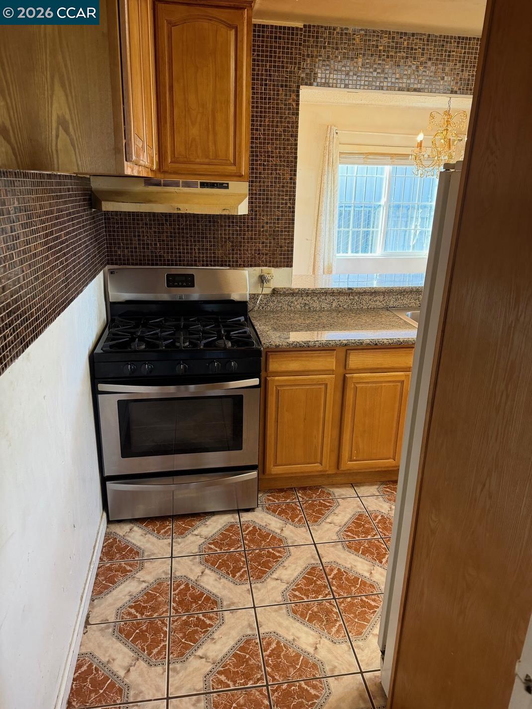 Detail Gallery Image 6 of 22 For 1824 2nd St, Richmond,  CA 94801 - 4 Beds | 2 Baths