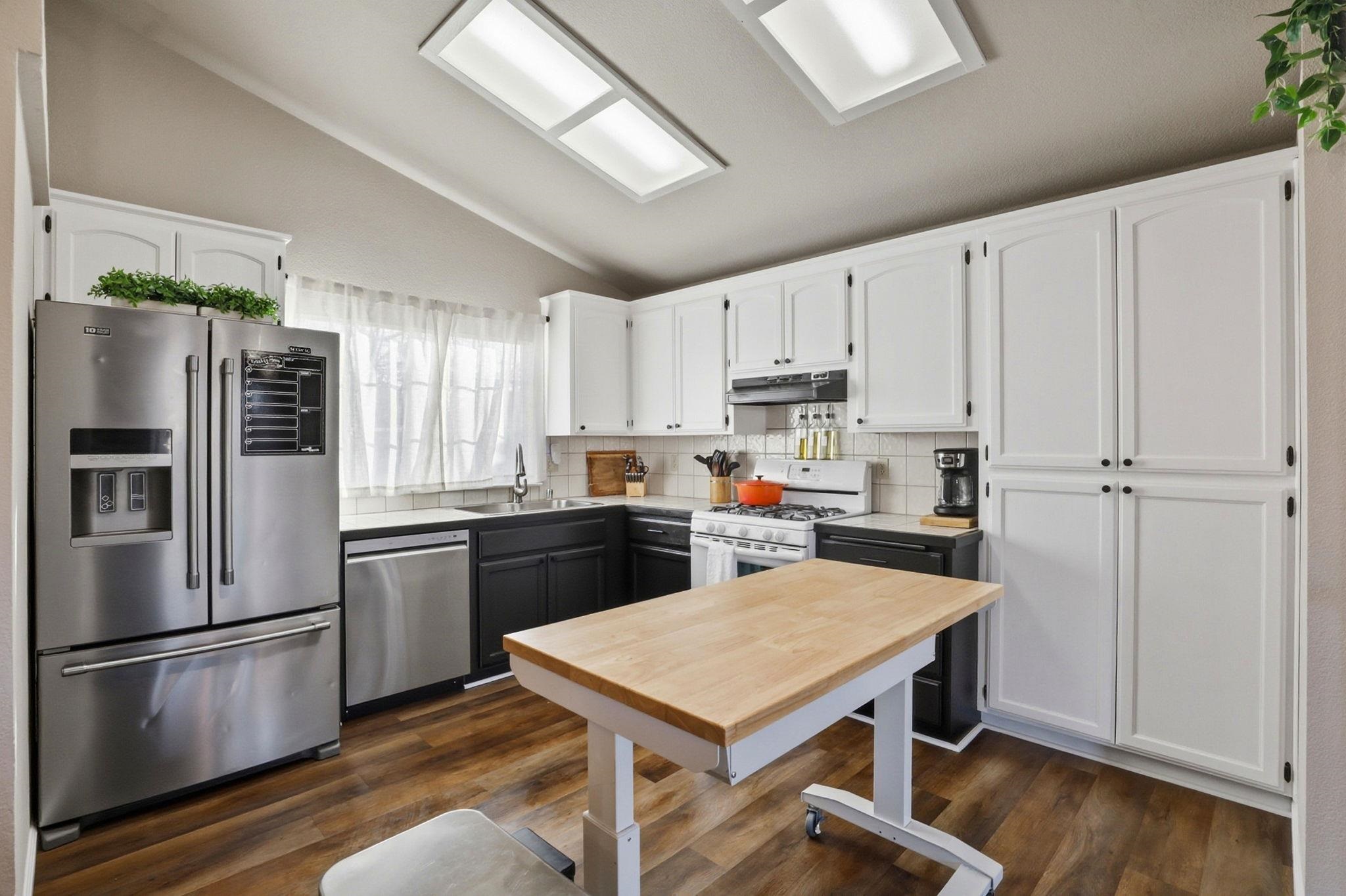 Detail Gallery Image 11 of 36 For 799 Morgans Ranch Cir, Galt,  CA 95632 - 3 Beds | 2 Baths