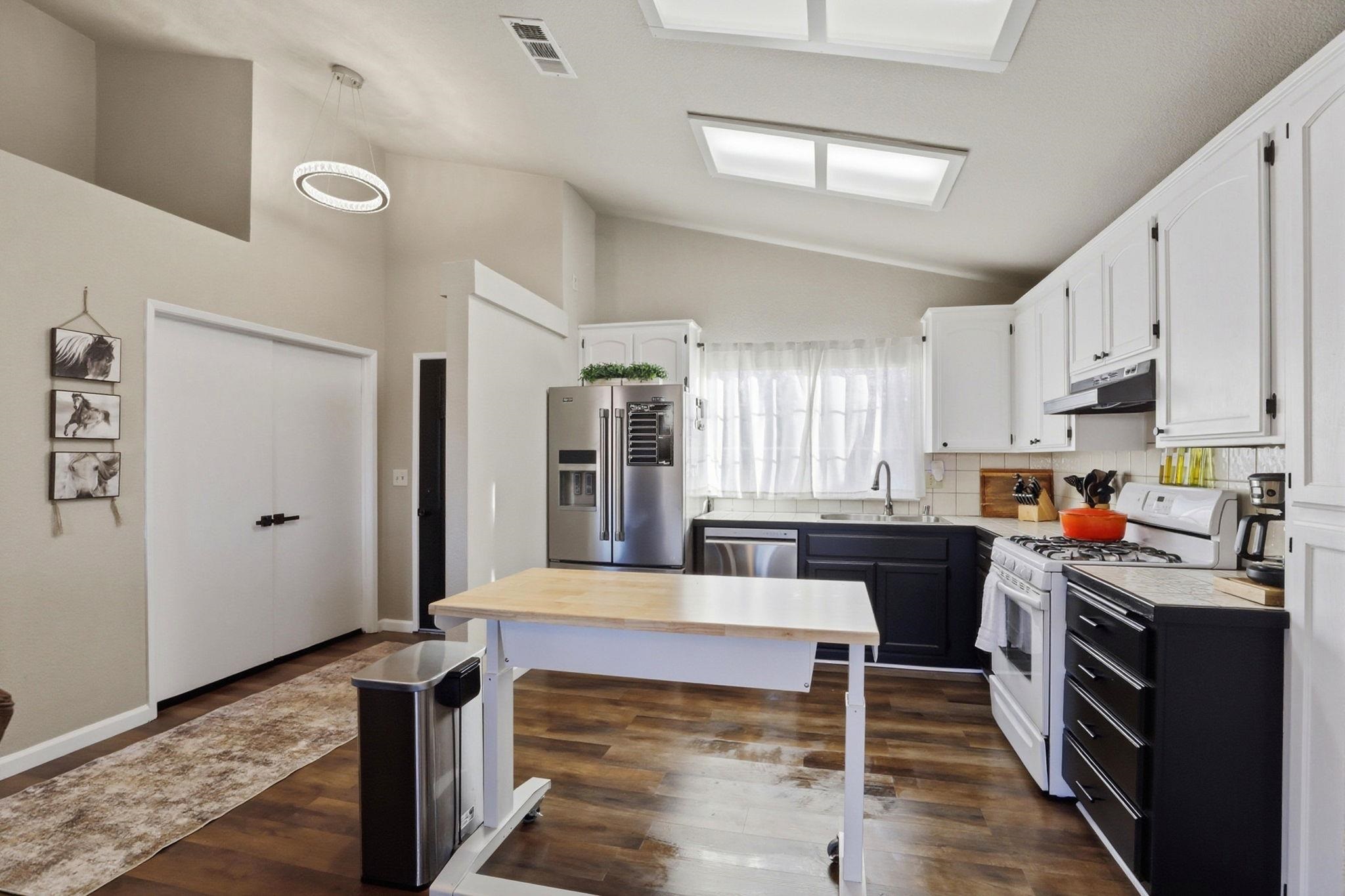 Detail Gallery Image 12 of 36 For 799 Morgans Ranch Cir, Galt,  CA 95632 - 3 Beds | 2 Baths