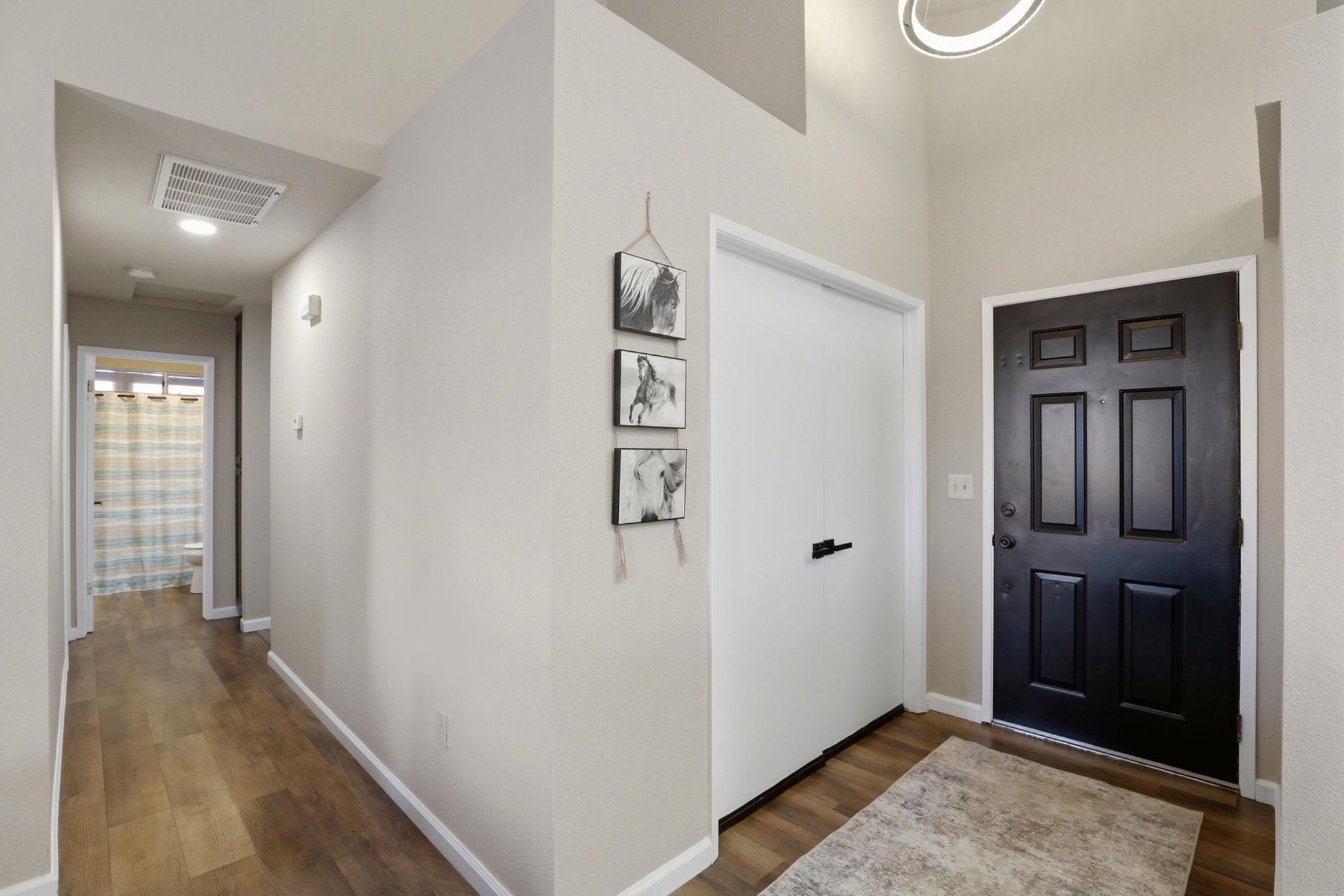 Detail Gallery Image 5 of 36 For 799 Morgans Ranch Cir, Galt,  CA 95632 - 3 Beds | 2 Baths