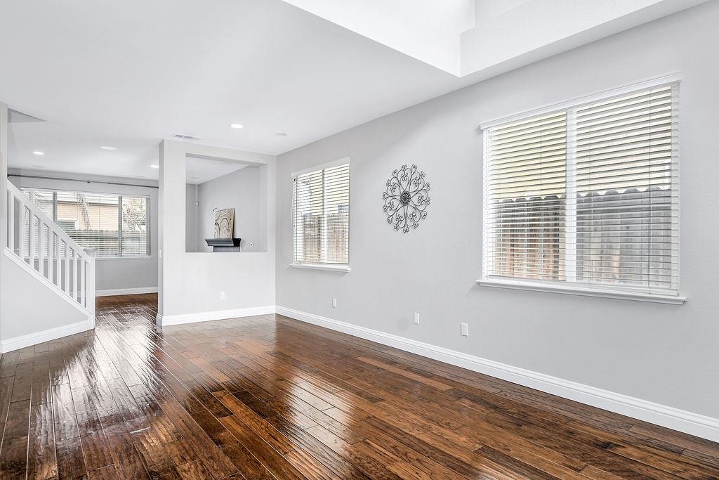 Detail Gallery Image 4 of 27 For 3749 Sailboat Dr, Discovery Bay,  CA 94505 - 4 Beds | 3 Baths