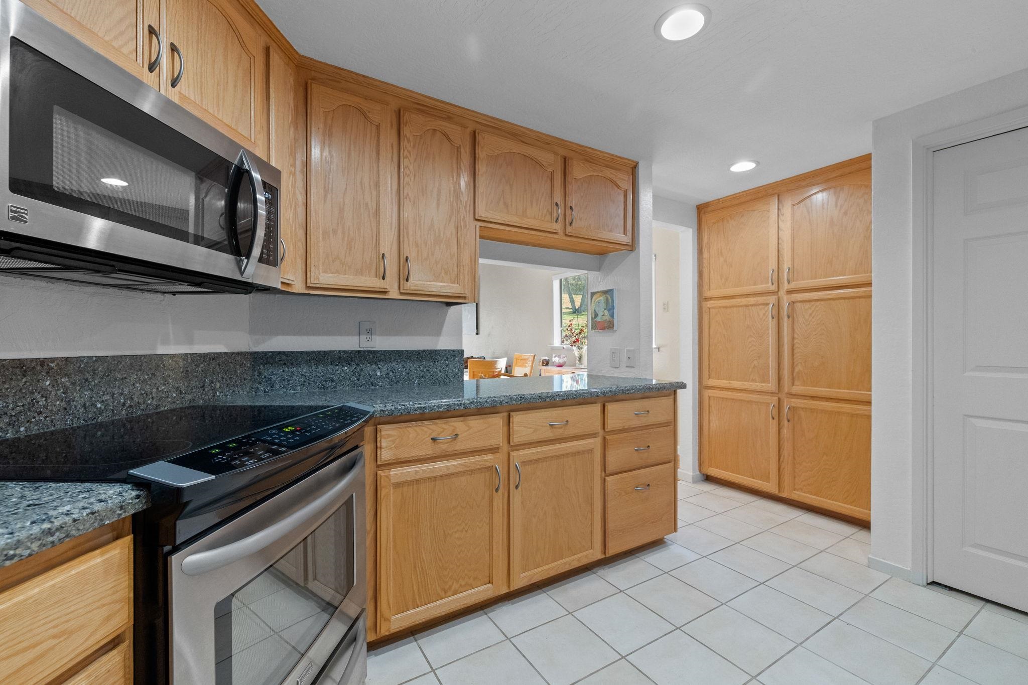 Detail Gallery Image 4 of 37 For 23685 Marble Quarry #46,  Columbia,  CA 95310 - 3 Beds | 2/1 Baths