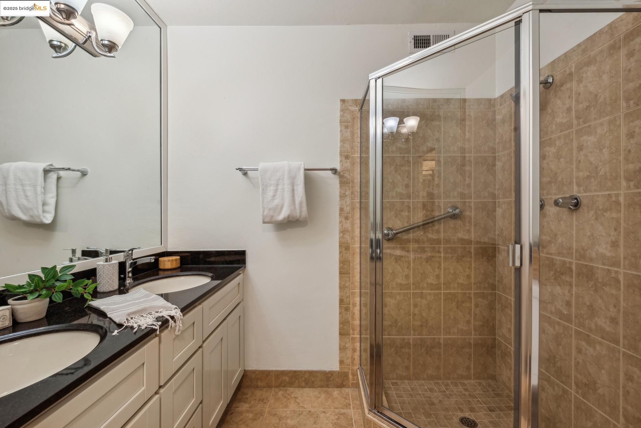 Photo #35: 41123291 Listing: Photo #35