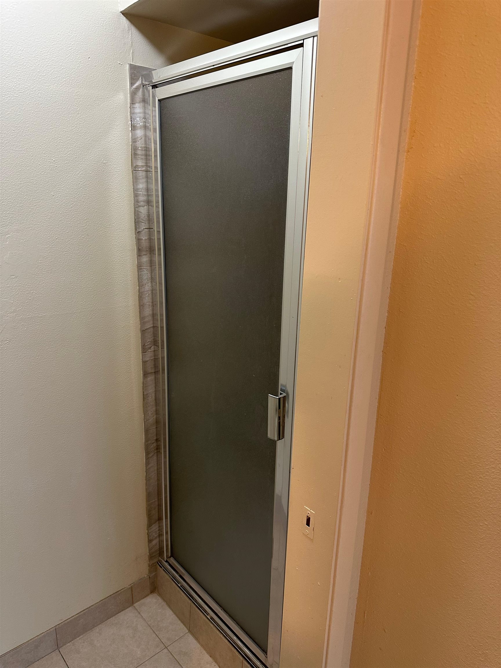 Detail Gallery Image 6 of 15 For 3612 Jamison Way #5,  Castro Valley,  CA 94546 - 2 Beds | 2 Baths