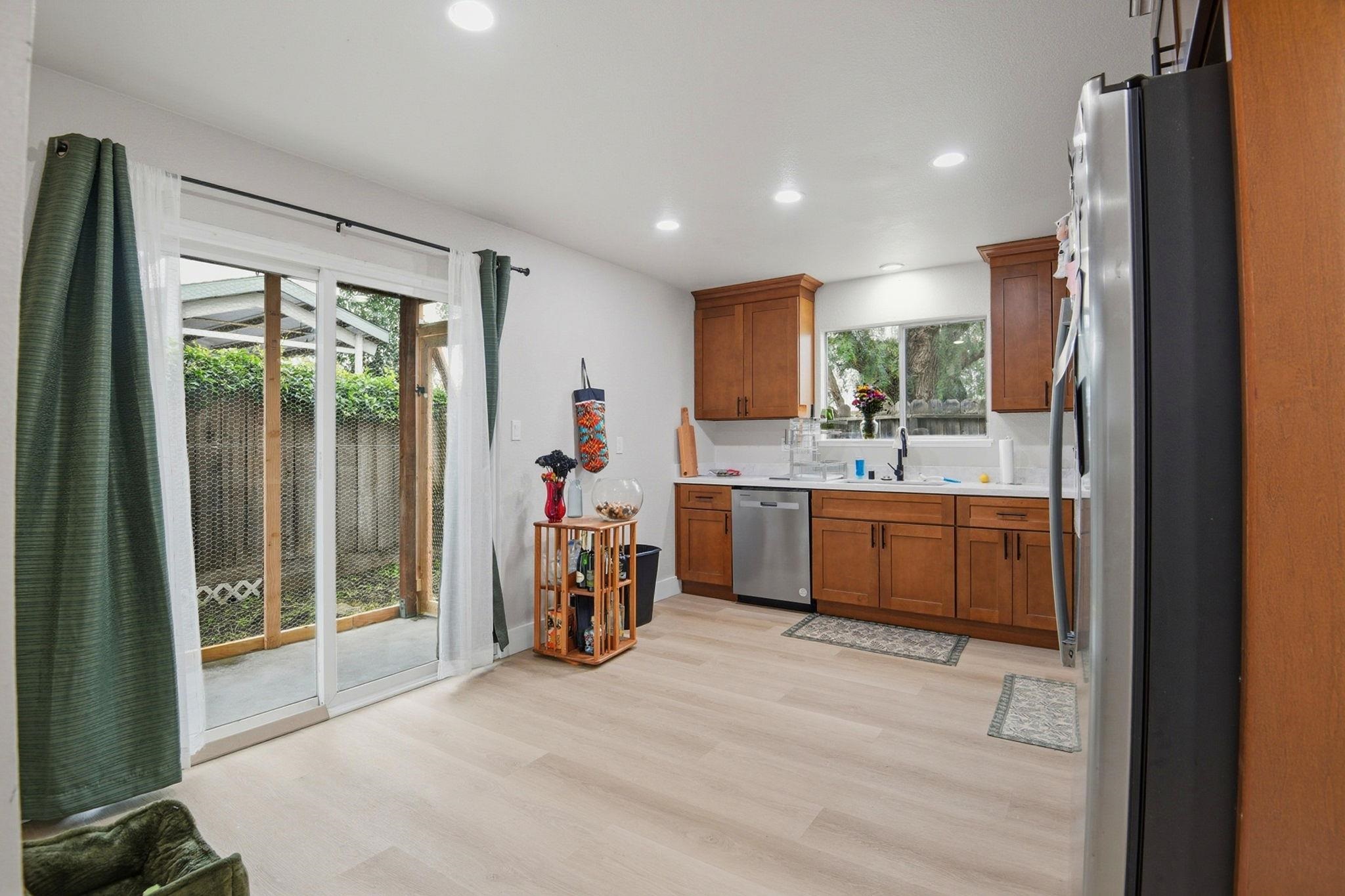 Detail Gallery Image 23 of 44 For 2155 Chestnut St, Livermore,  CA 94551 - – Beds | – Baths