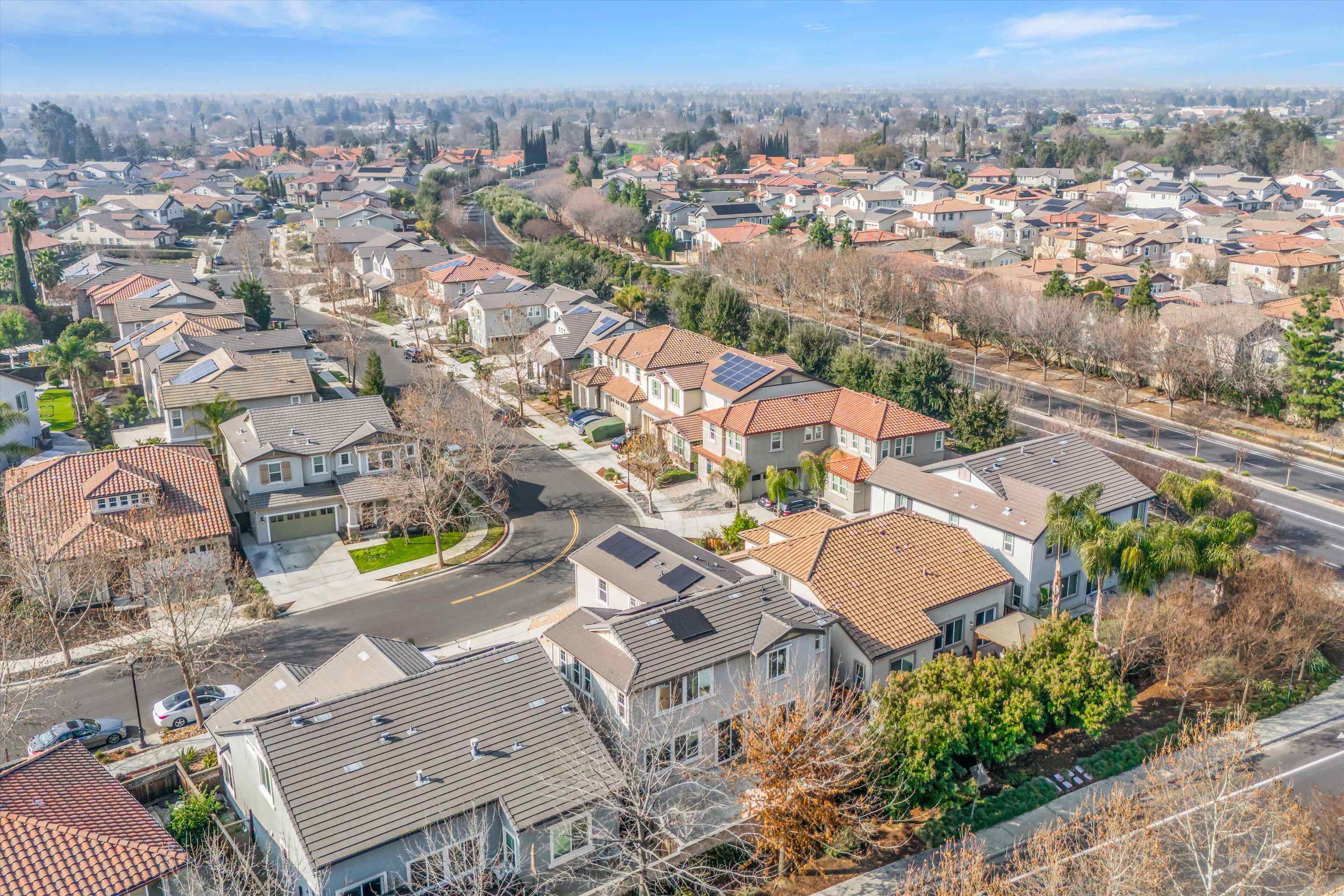 Detail Gallery Image 4 of 41 For 337 Bougainvilla, Brentwood,  CA 94513-5569 - 4 Beds | 3/1 Baths