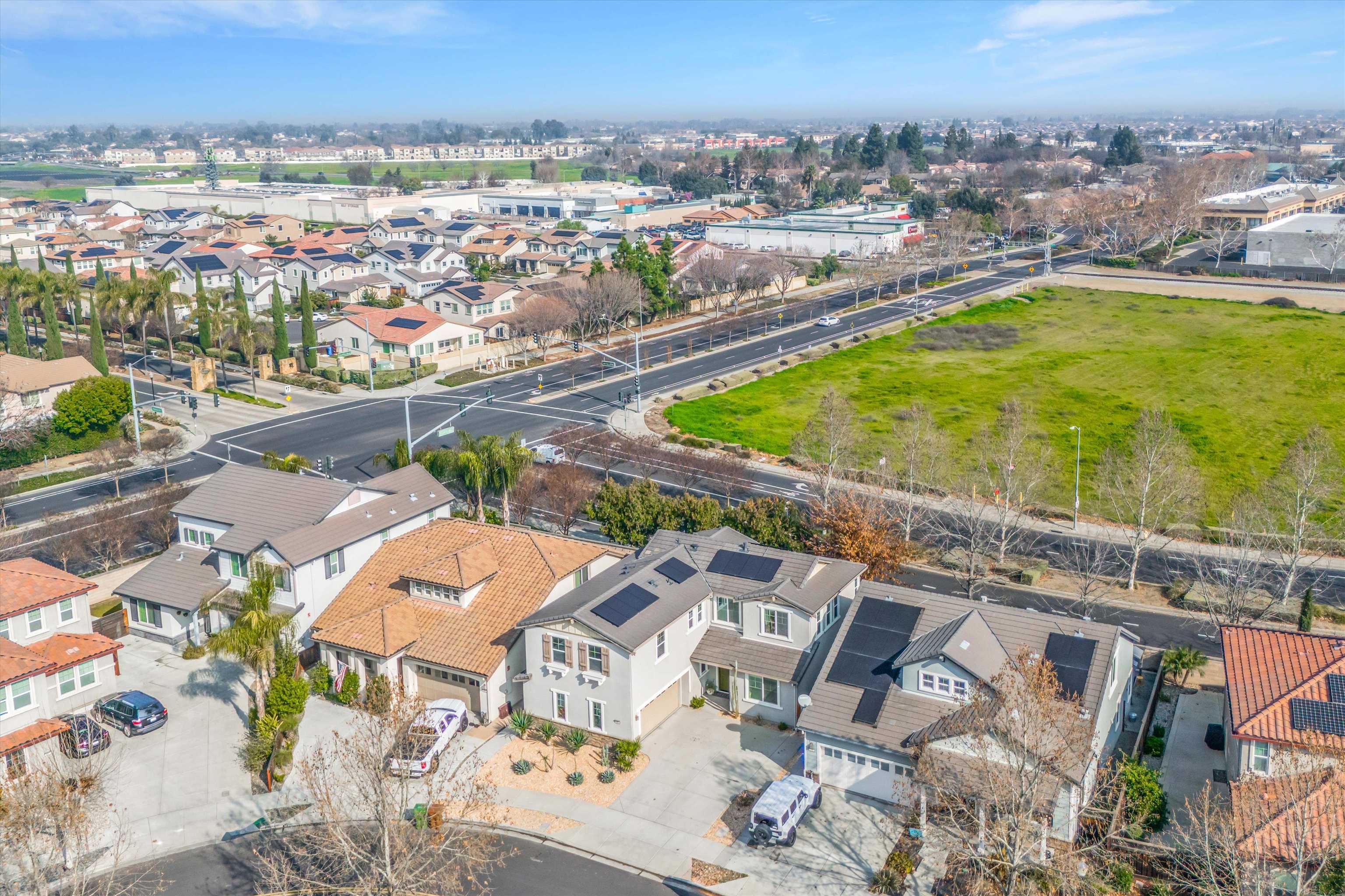 Detail Gallery Image 6 of 41 For 337 Bougainvilla, Brentwood,  CA 94513-5569 - 4 Beds | 3/1 Baths