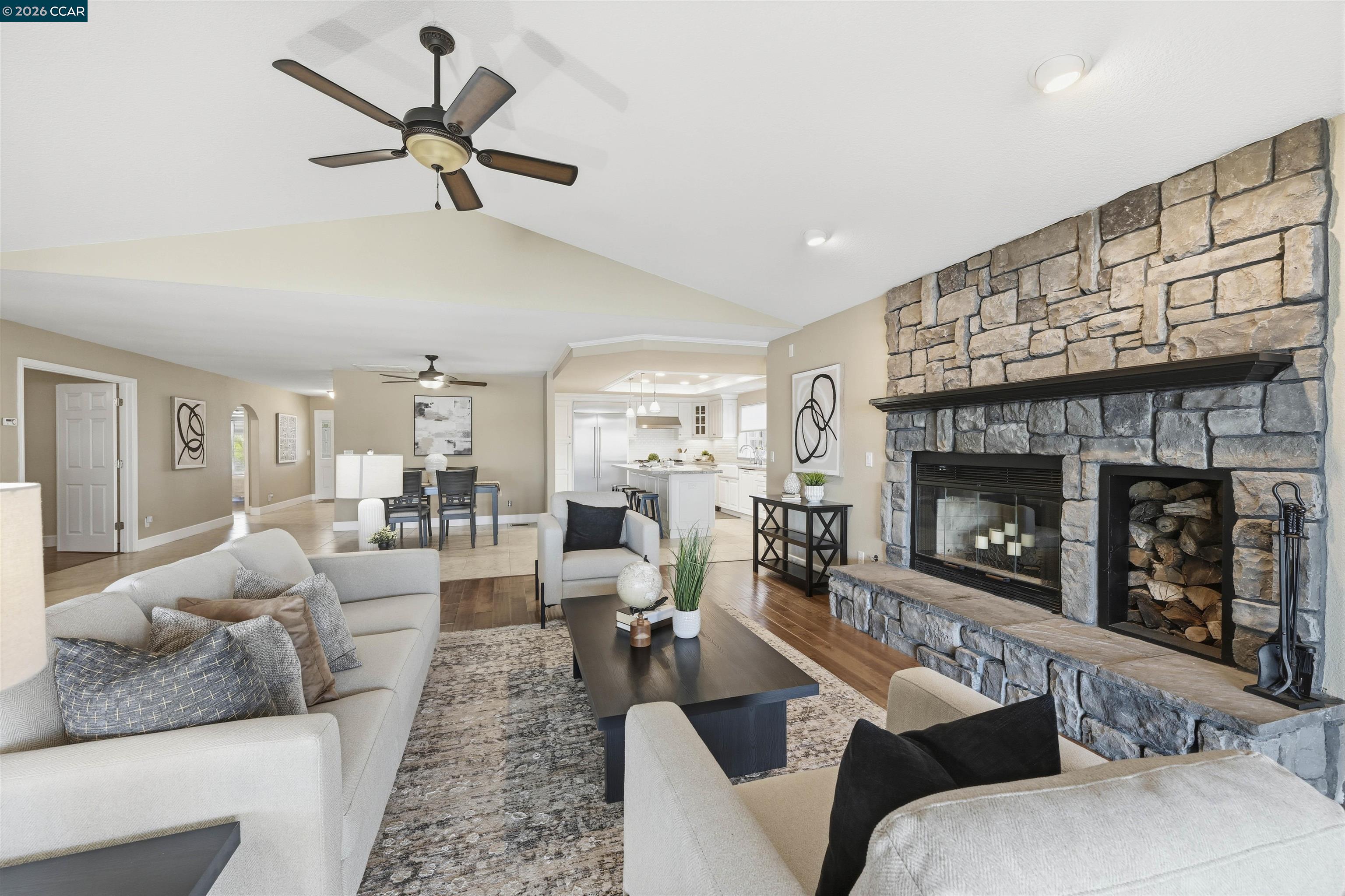 Detail Gallery Image 10 of 47 For 1963 Windward Pt, Discovery Bay,  CA 94505 - 3 Beds | 2 Baths