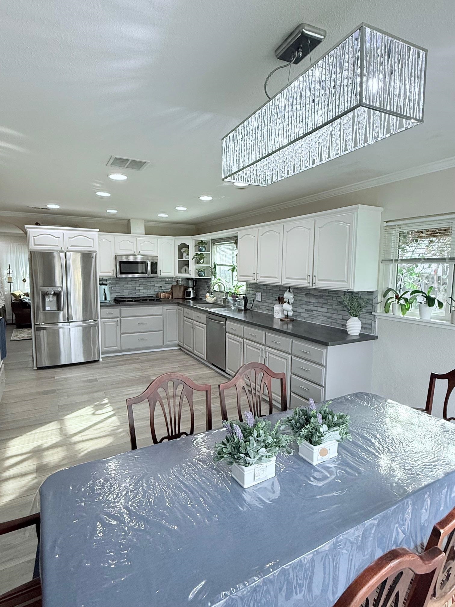 Detail Gallery Image 3 of 23 For 1651 W Beverly Pl, Tracy,  CA 95376 - 4 Beds | 2 Baths