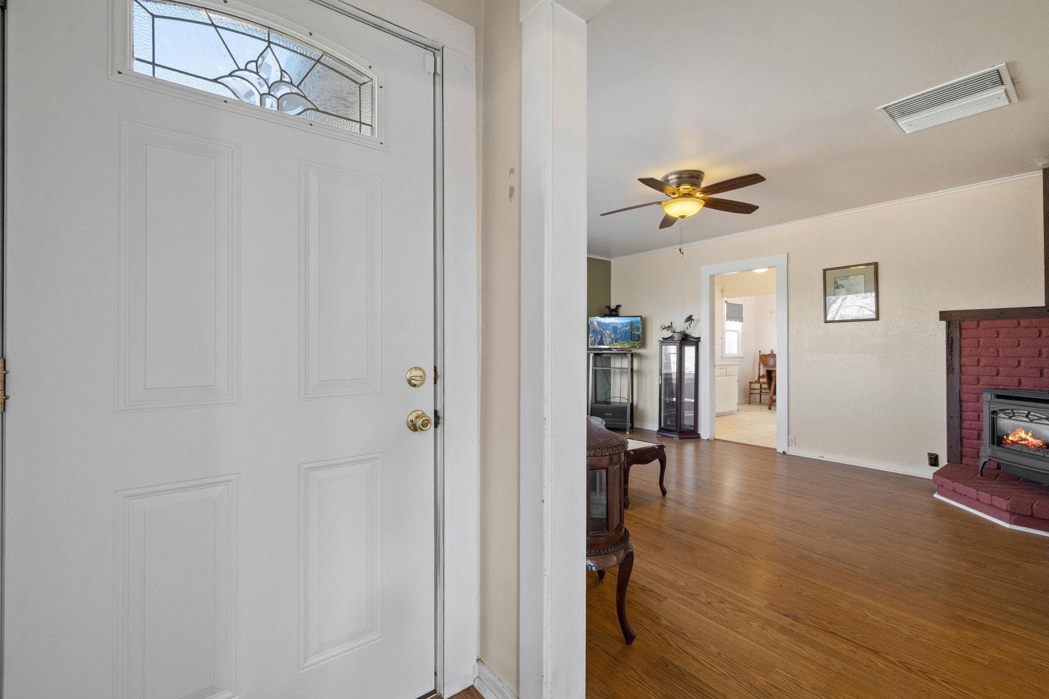 Detail Gallery Image 3 of 39 For 169 N Shepherd St., Sonora,  CA 95370 - 3 Beds | 1 Baths