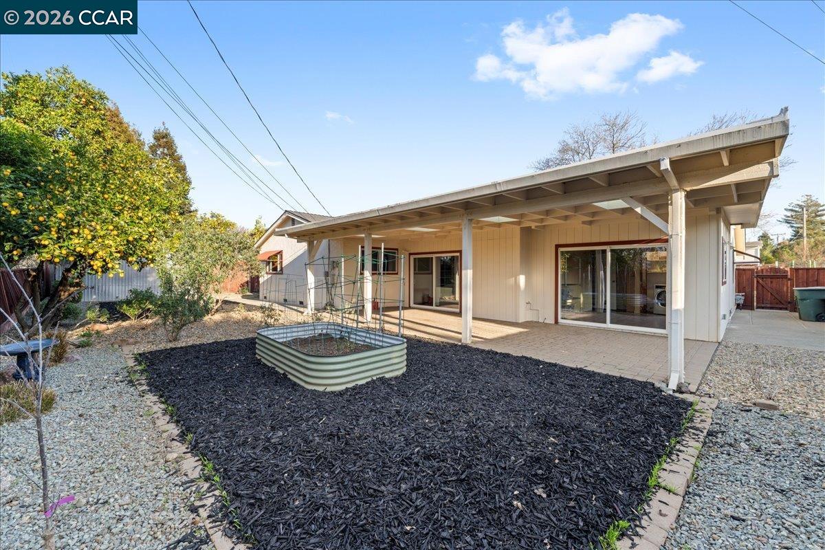 Detail Gallery Image 42 of 53 For 1775 Leewood Way, Concord,  CA 94521 - 4 Beds | 2 Baths