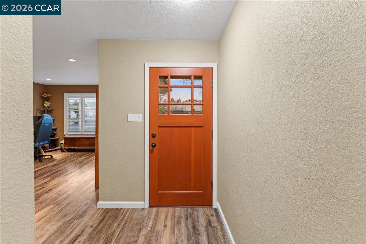 Detail Gallery Image 6 of 53 For 1775 Leewood Way, Concord,  CA 94521 - 4 Beds | 2 Baths