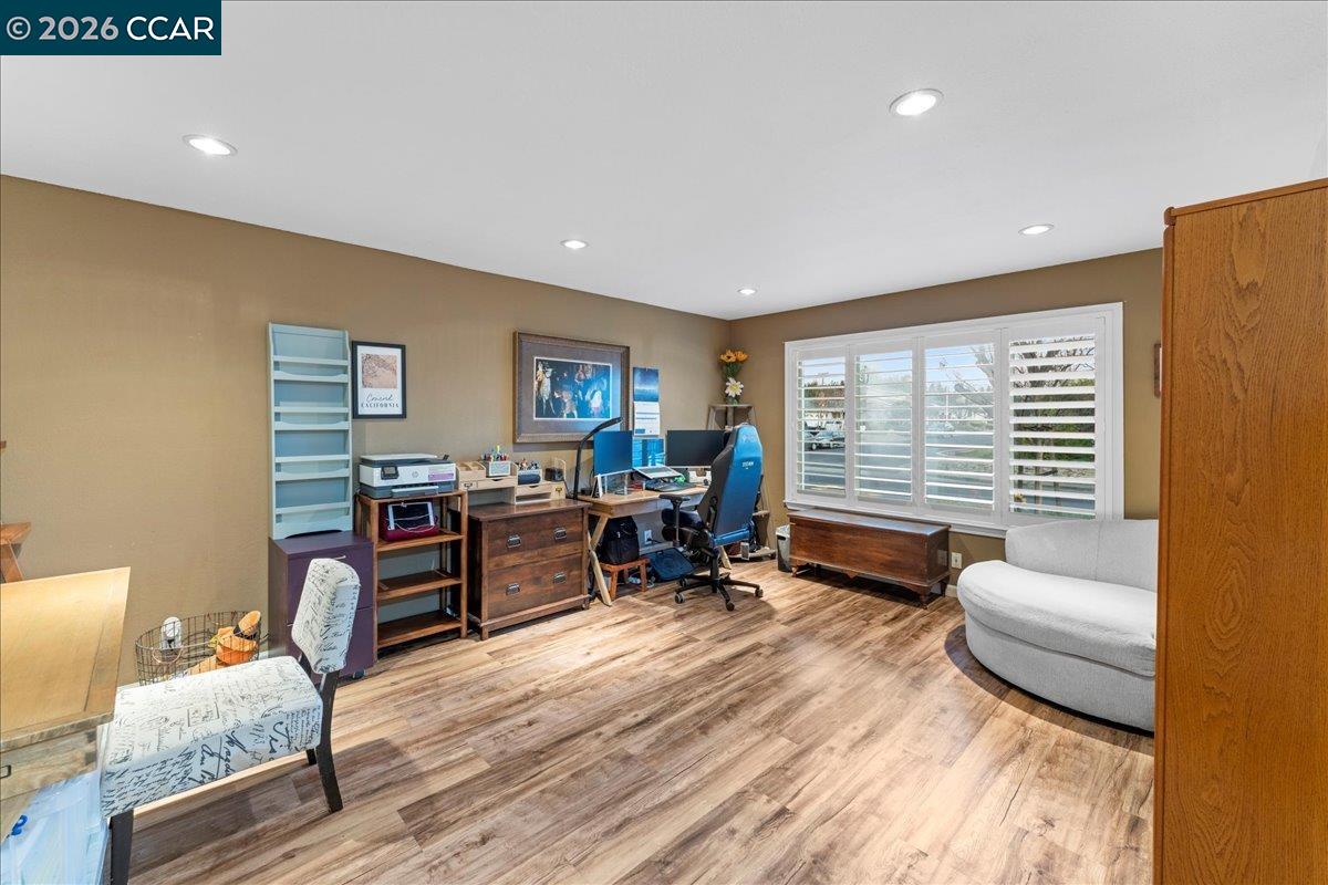 Detail Gallery Image 7 of 53 For 1775 Leewood Way, Concord,  CA 94521 - 4 Beds | 2 Baths