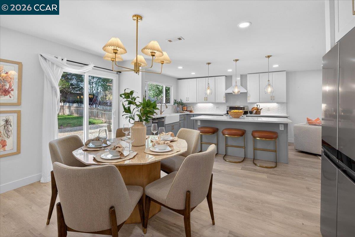 Detail Gallery Image 13 of 37 For 2481 Casa Way, Walnut Creek,  CA 94597 - 3 Beds | 2 Baths