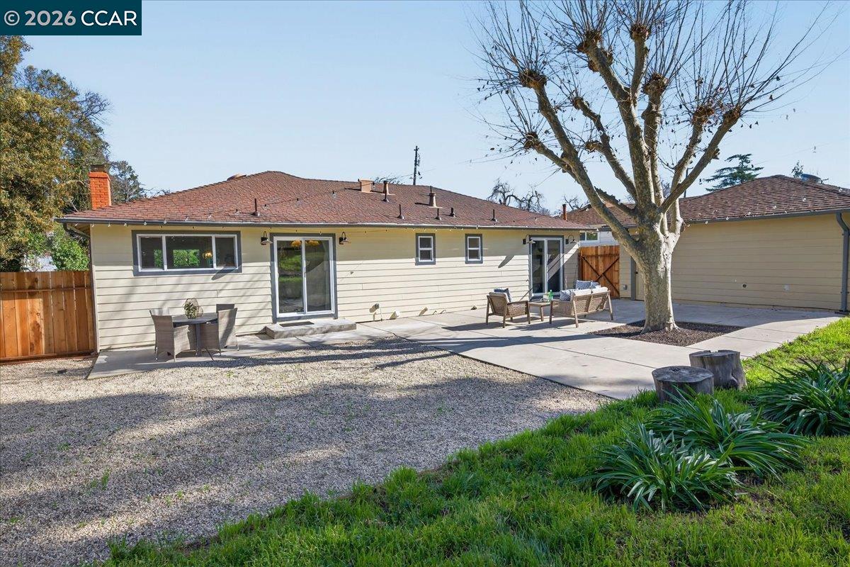 Detail Gallery Image 33 of 37 For 2481 Casa Way, Walnut Creek,  CA 94597 - 3 Beds | 2 Baths