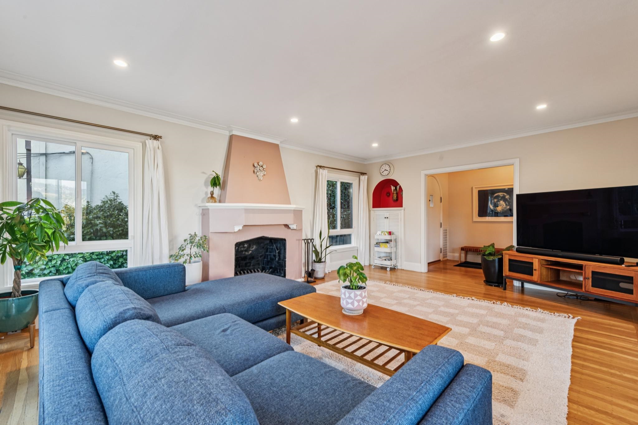 Detail Gallery Image 10 of 41 For 693 Vernon St, Oakland,  CA 94610 - 3 Beds | 2 Baths