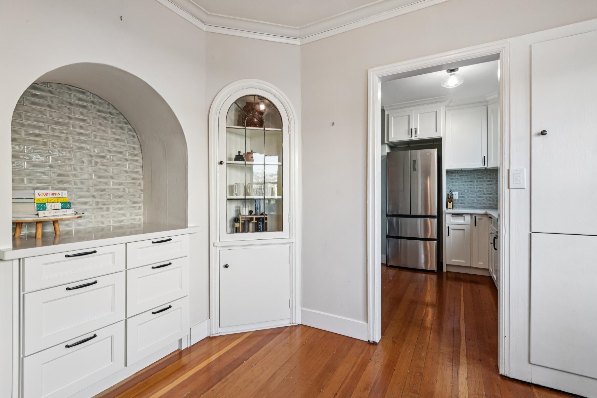 Detail Gallery Image 17 of 41 For 693 Vernon St, Oakland,  CA 94610 - 3 Beds | 2 Baths