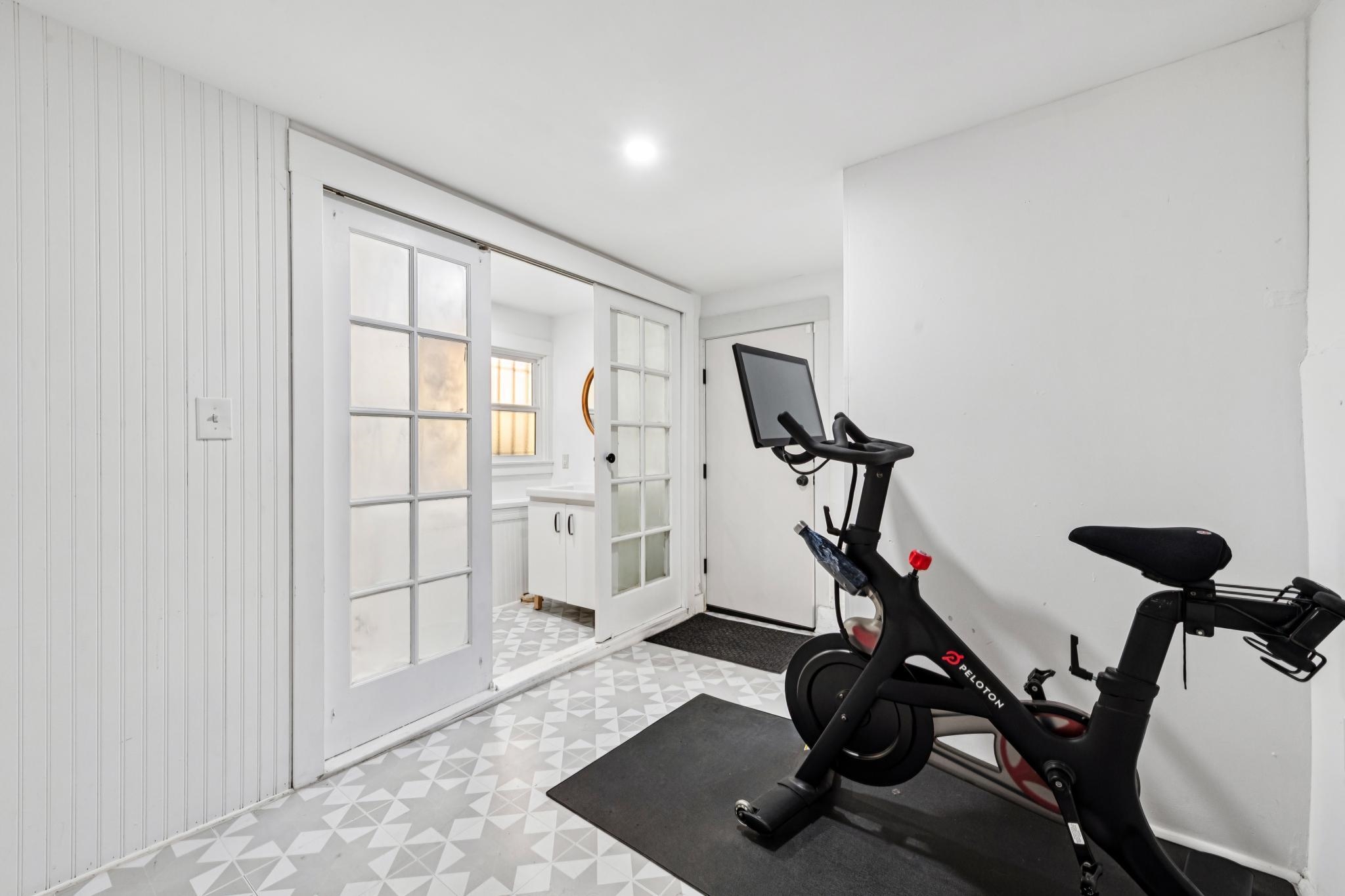 Detail Gallery Image 30 of 41 For 693 Vernon St, Oakland,  CA 94610 - 3 Beds | 2 Baths