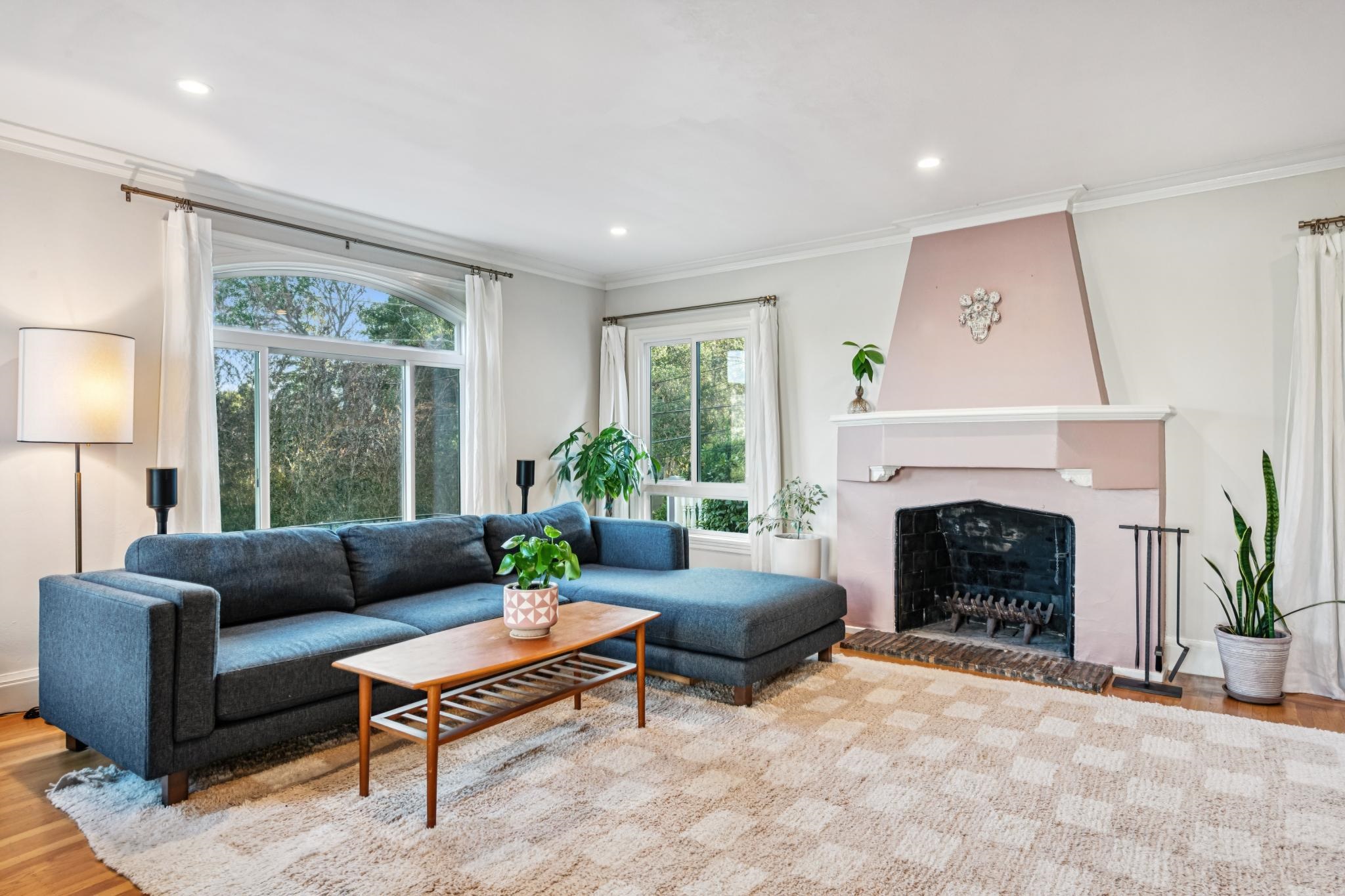 Detail Gallery Image 8 of 41 For 693 Vernon St, Oakland,  CA 94610 - 3 Beds | 2 Baths