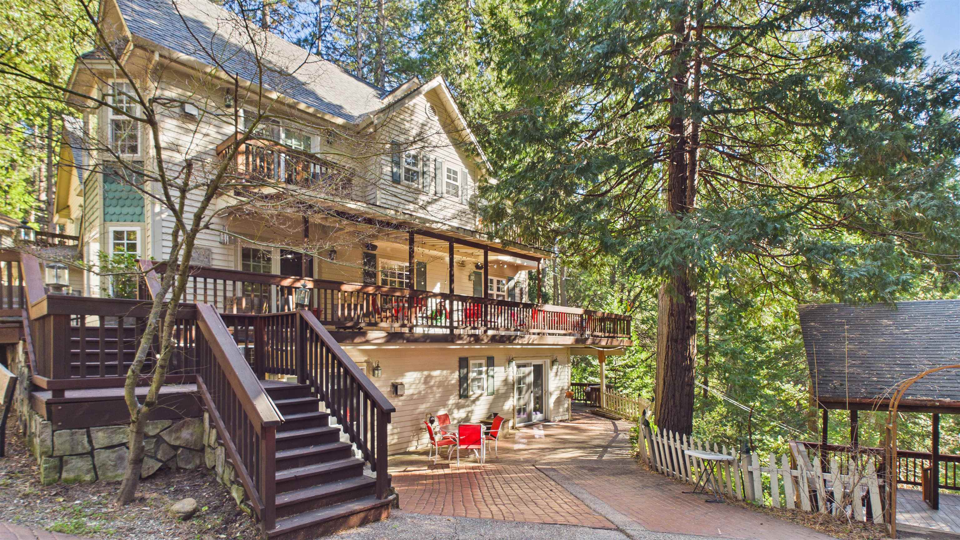 Detail Gallery Image 2 of 60 For 23251 State Highway 108, Twain Harte,  CA 95383 - 9 Beds | 9/1 Baths