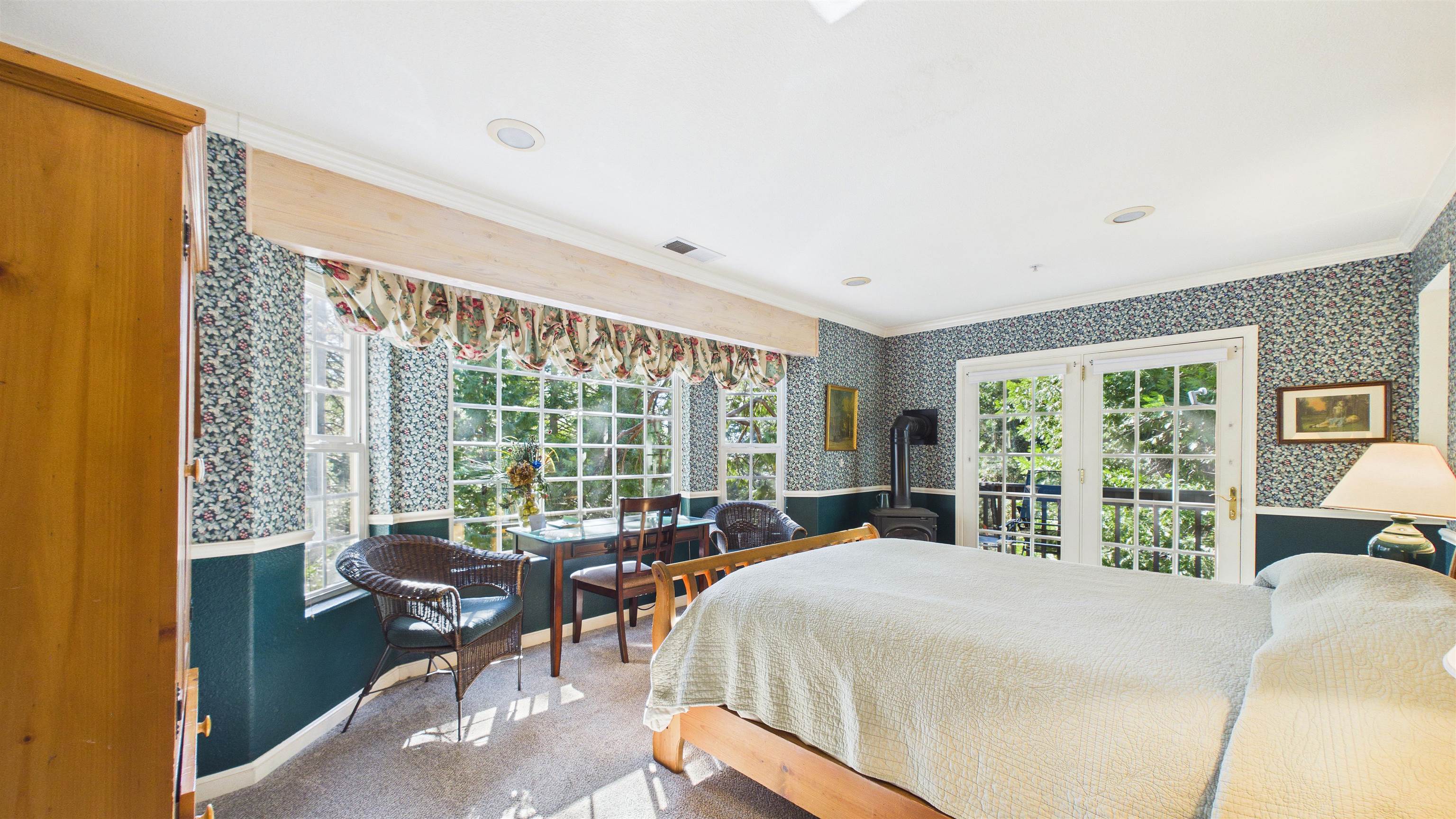 Detail Gallery Image 40 of 60 For 23251 State Highway 108, Twain Harte,  CA 95383 - 9 Beds | 9/1 Baths