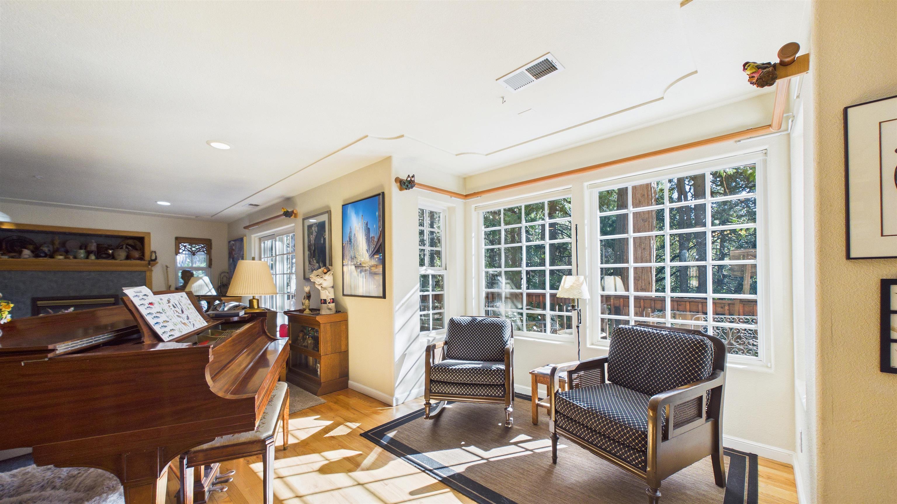 Detail Gallery Image 9 of 60 For 23251 State Highway 108, Twain Harte,  CA 95383 - 9 Beds | 9/1 Baths