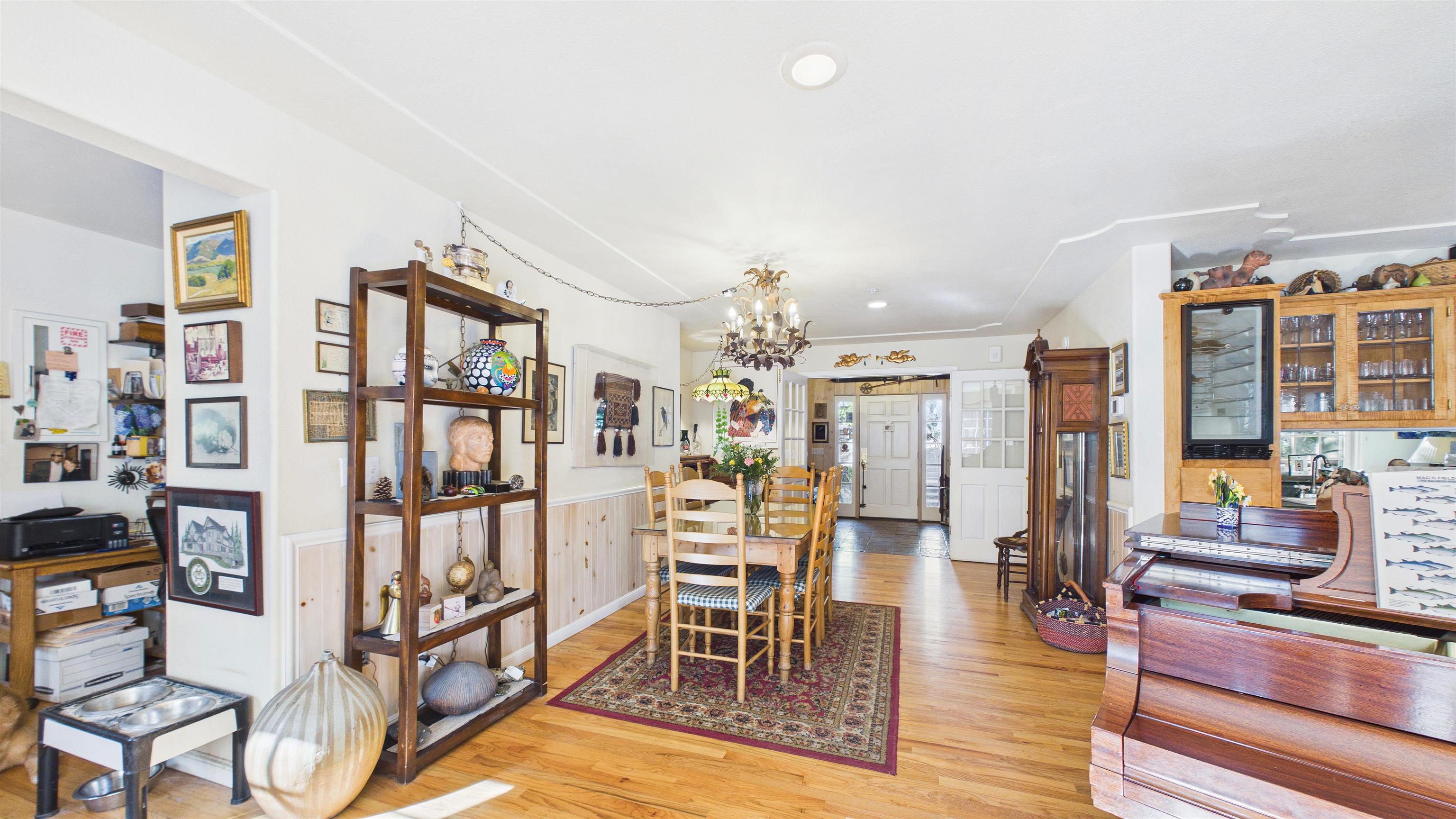 Detail Gallery Image 10 of 60 For 23251 State Highway 108, Twain Harte,  CA 95383 - 9 Beds | 9/1 Baths