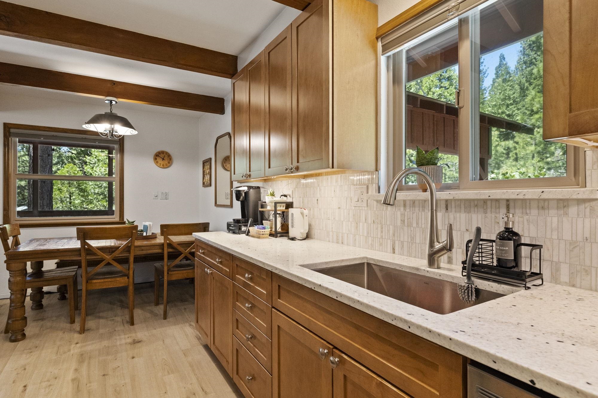 Detail Gallery Image 7 of 60 For 28335 Georges Dr, Strawberry,  CA 95375 - 2 Beds | 2 Baths