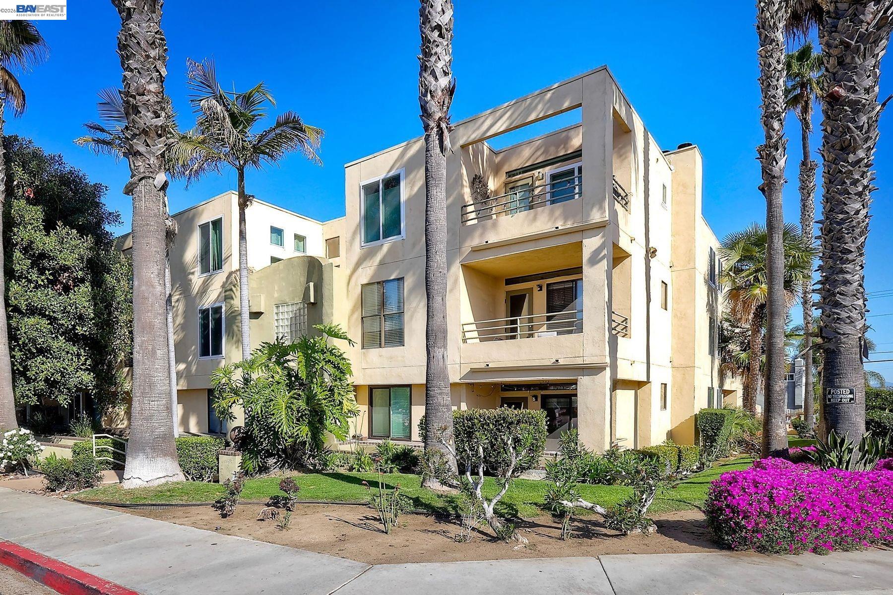 Front Image Thumbnail for BE41123306