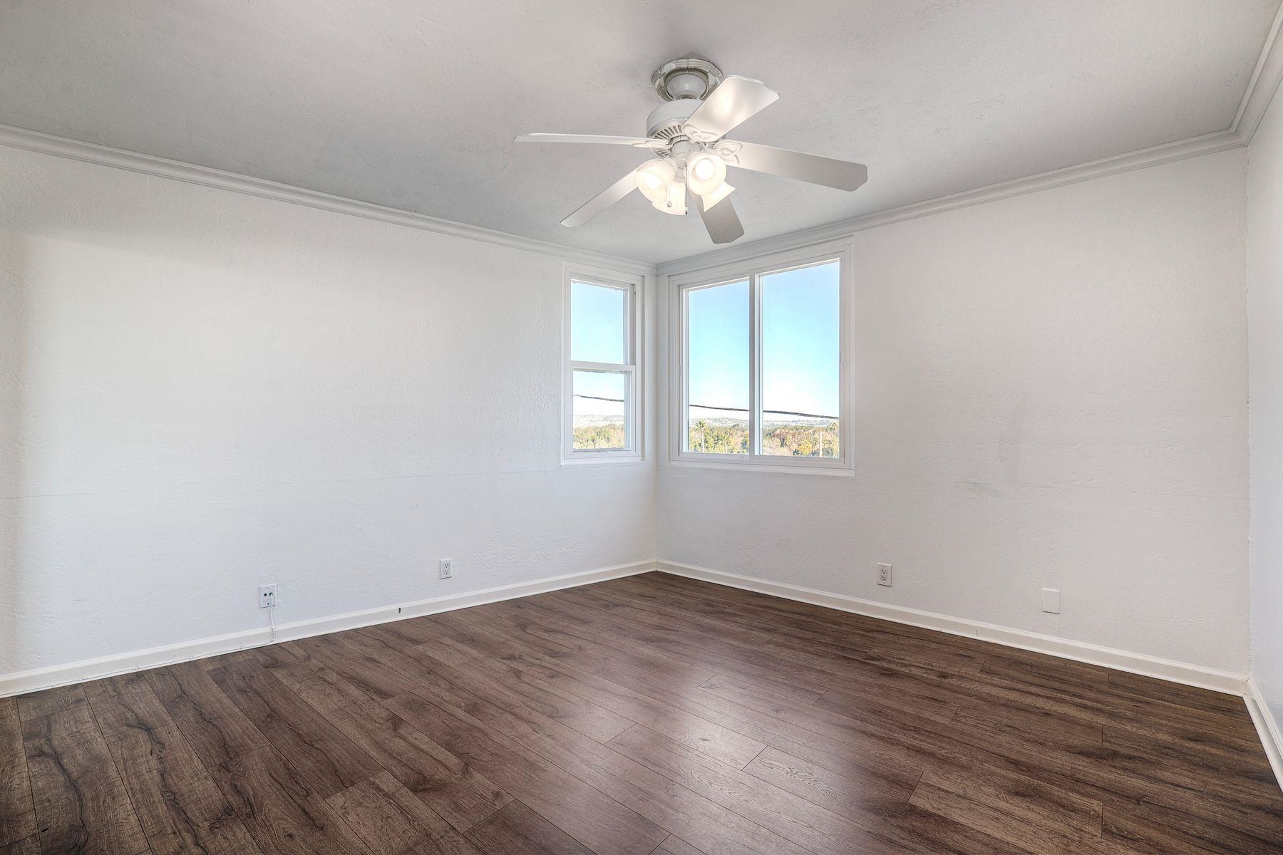 Detail Gallery Image 12 of 32 For 4402 Mentone St #304,  San Diego,  CA 92107 - 2 Beds | 2 Baths