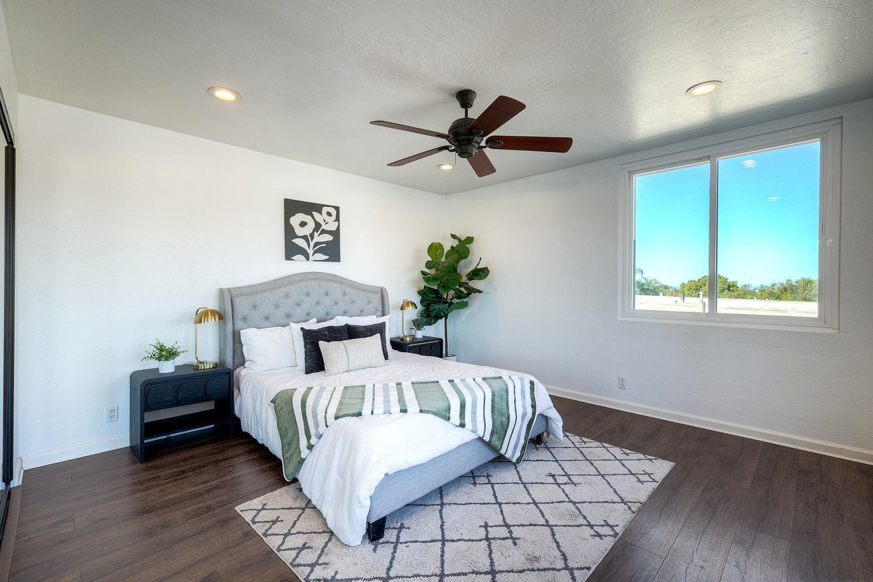 Detail Gallery Image 16 of 34 For 4402 Mentone St #304,  San Diego,  CA 92107 - 2 Beds | 2 Baths