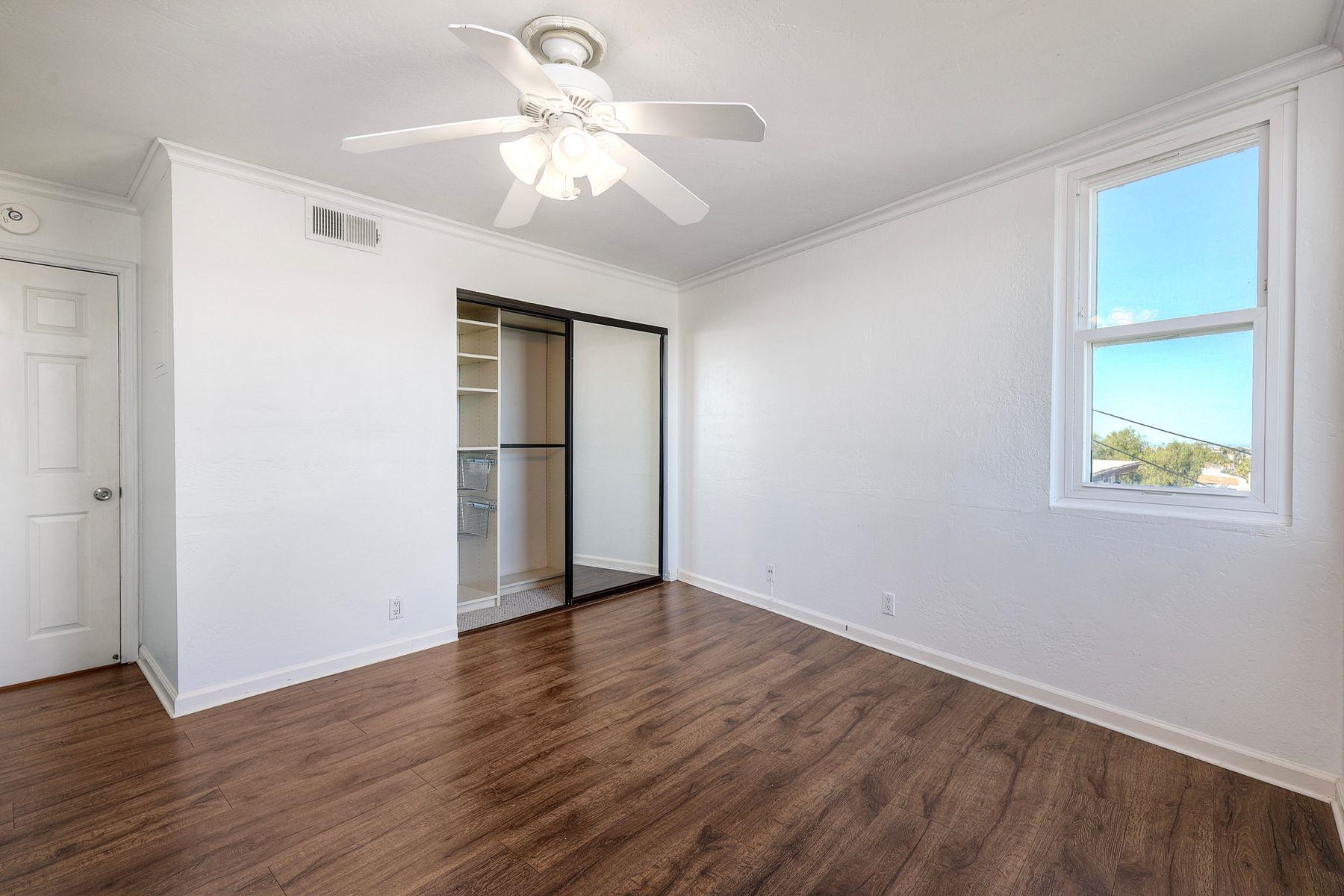 Detail Gallery Image 7 of 32 For 4402 Mentone St #304,  San Diego,  CA 92107 - 2 Beds | 2 Baths