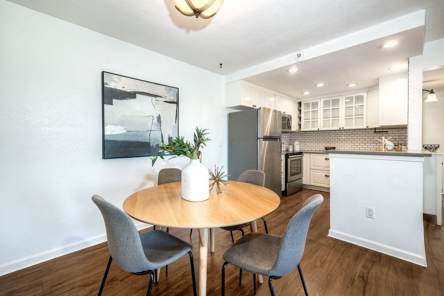 Detail Gallery Image 7 of 34 For 4402 Mentone St #304,  San Diego,  CA 92107 - 2 Beds | 2 Baths