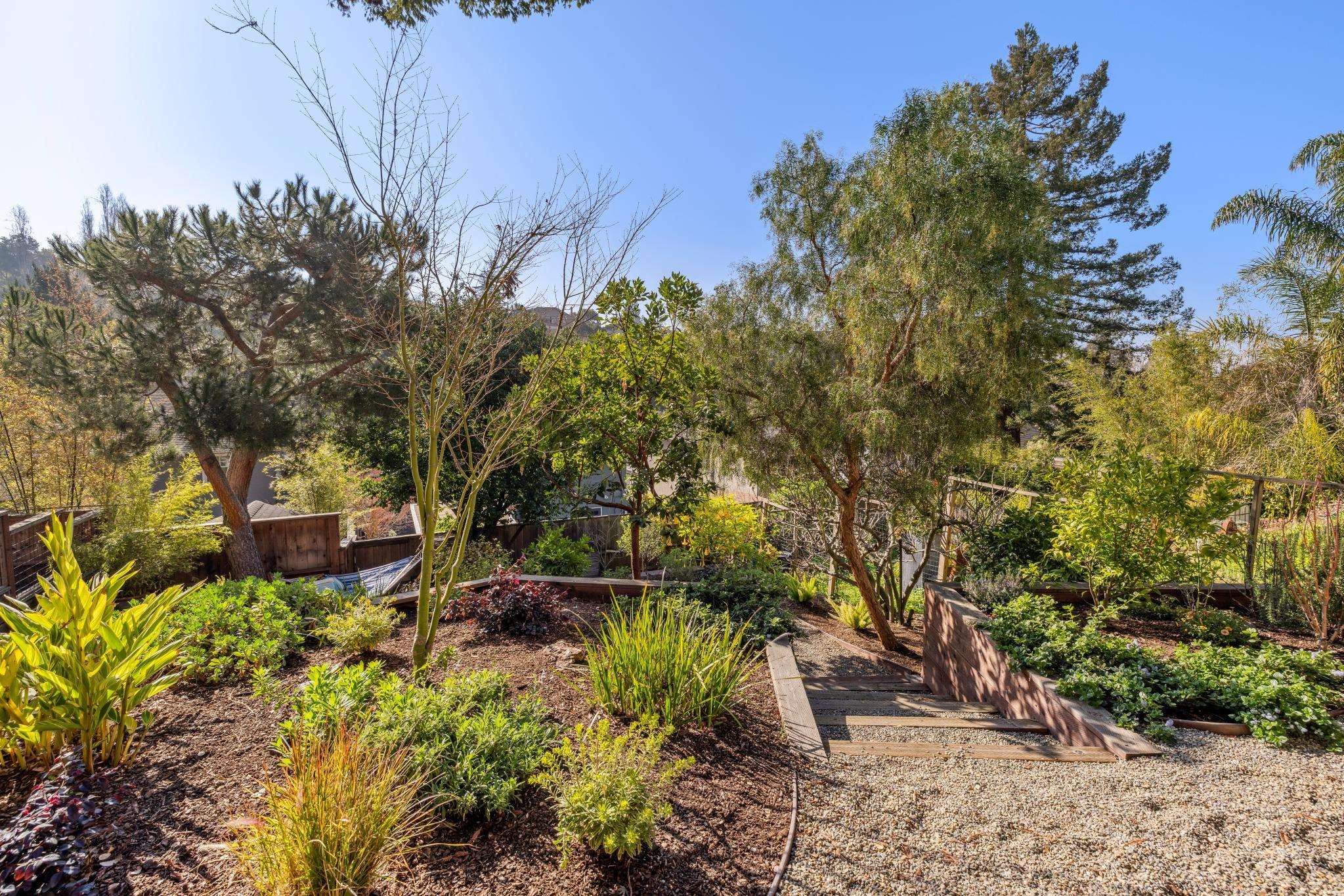 Detail Gallery Image 45 of 60 For 681 Santa Ray Ave, Oakland,  CA 94610 - 5 Beds | 3/1 Baths