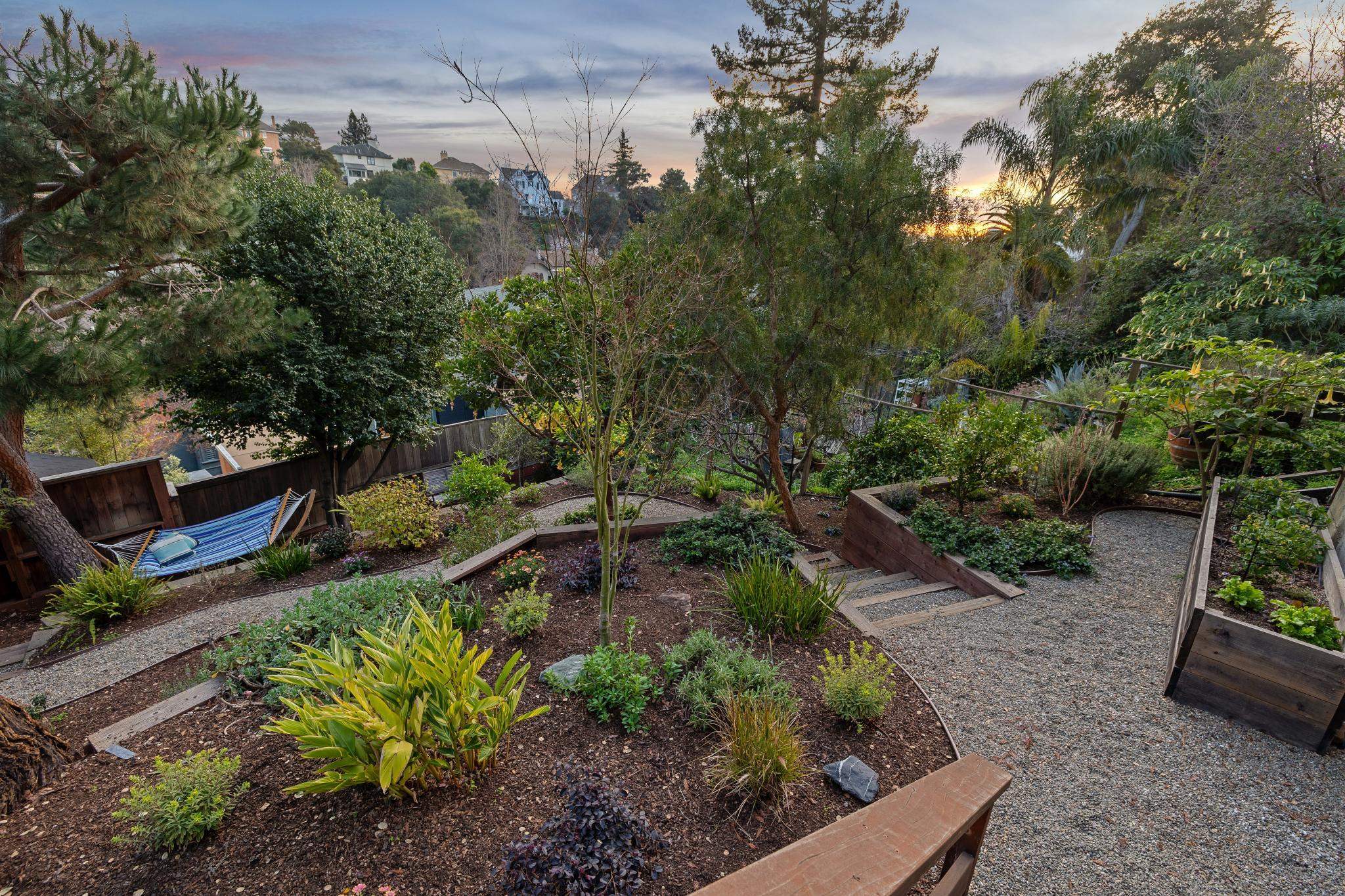 Detail Gallery Image 55 of 60 For 681 Santa Ray Ave, Oakland,  CA 94610 - 5 Beds | 3/1 Baths