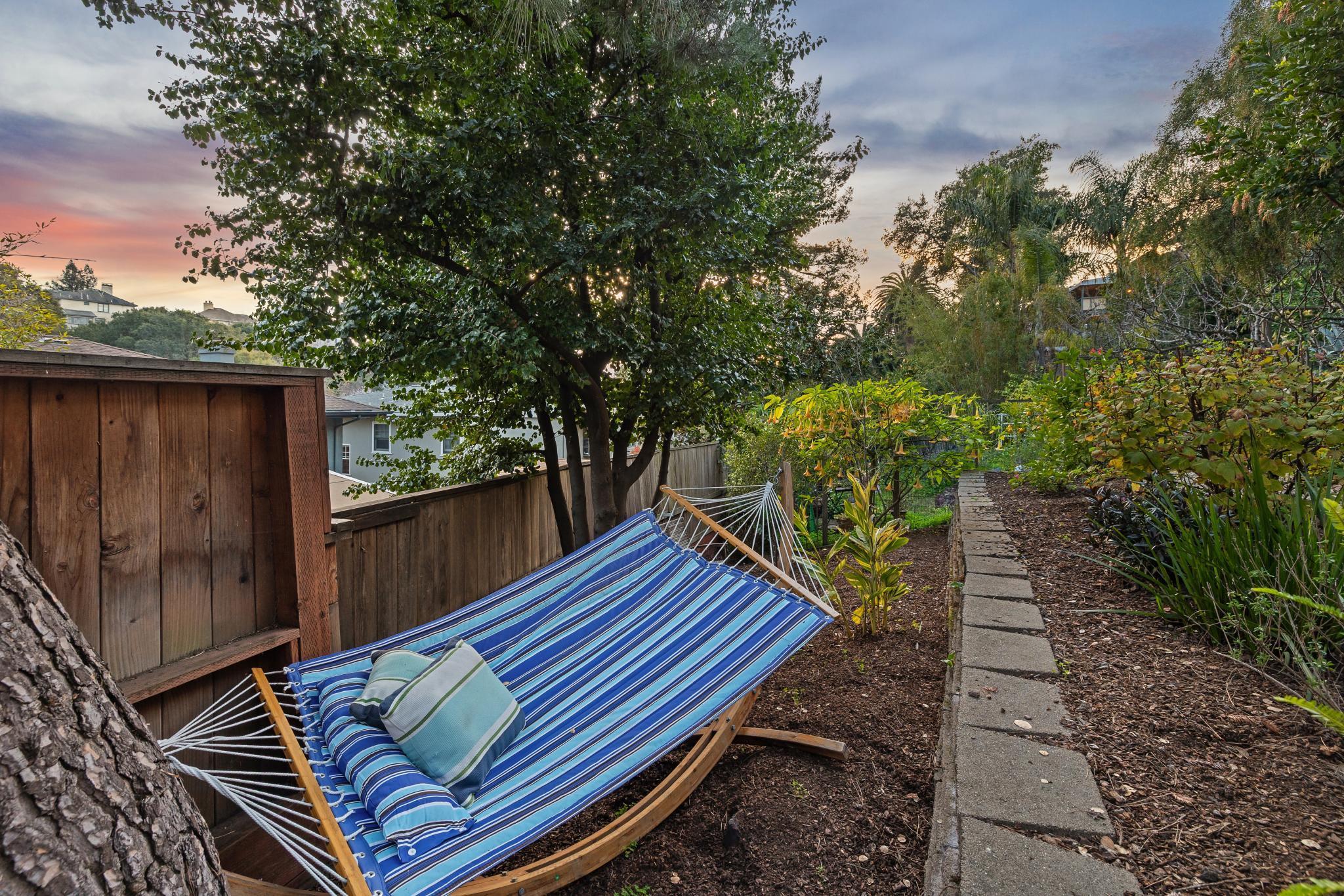 Detail Gallery Image 57 of 60 For 681 Santa Ray Ave, Oakland,  CA 94610 - 5 Beds | 3/1 Baths