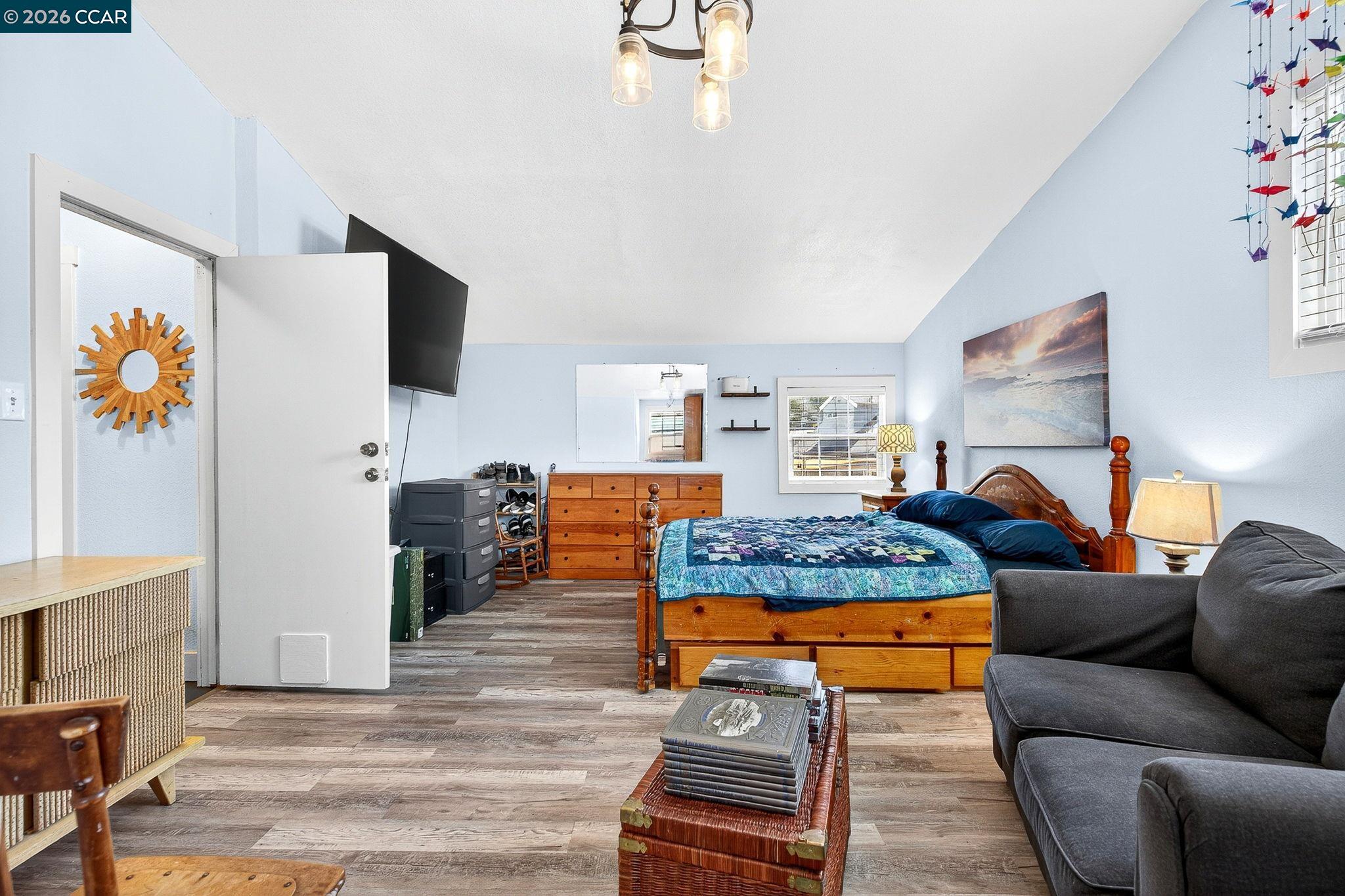 Detail Gallery Image 22 of 60 For 2312 Granada Ct, Pinole,  CA 94564-1813 - 5 Beds | 2 Baths